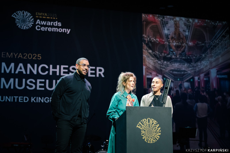 911����Museum Director Esme Ward gives an acceptance speech after winning EMYA2025