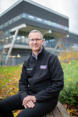 Graphene@Manchester CEO conferred as Professor of Practice at The University of Manchester