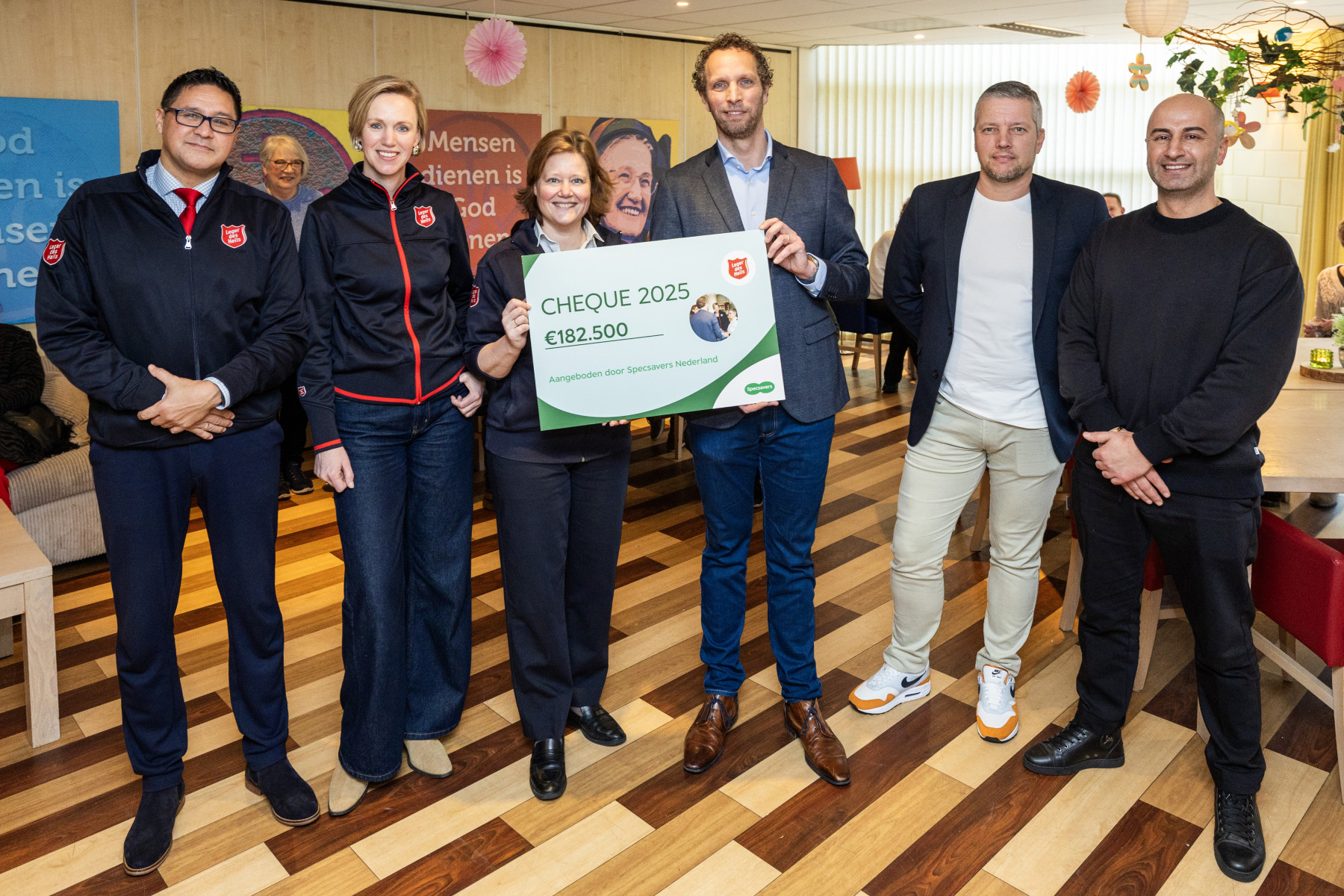Specsavers doneert €182.500 aan Leger des Heils