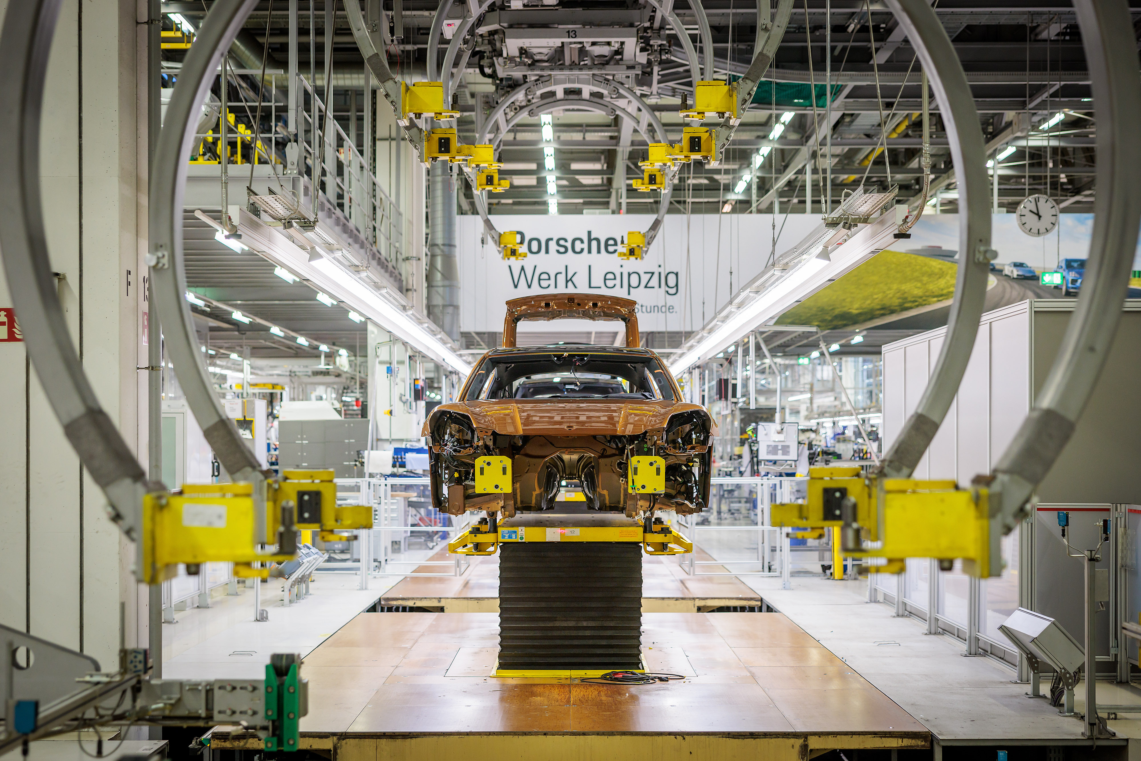 Porsche fabriek Liepzig viert 2.000.000ste auto - 4