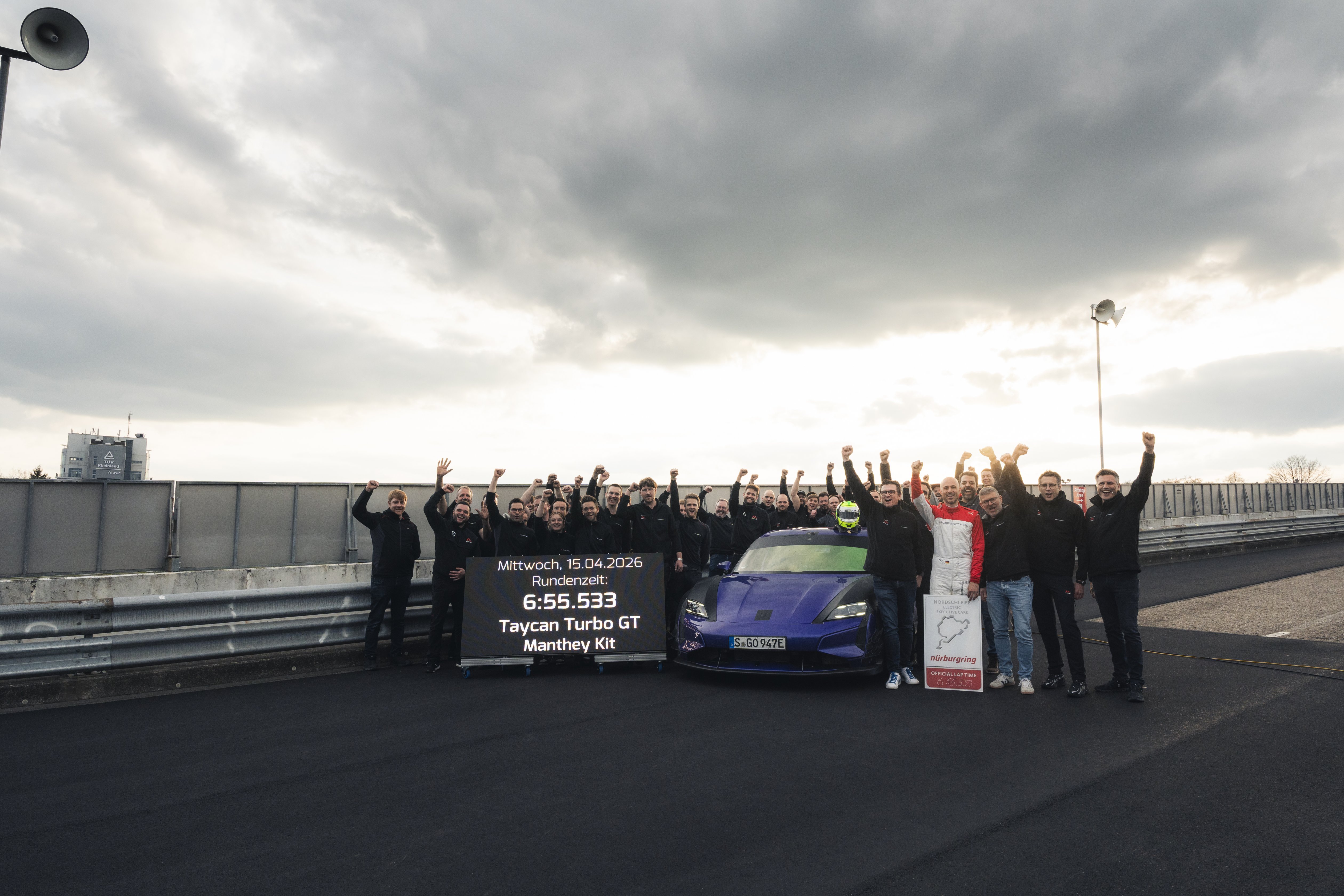 Porsche Taycan Turbo GT met Manthey Kit klokt nieuw Nordschleife-record voor elektrische productieauto&rsquo;s6