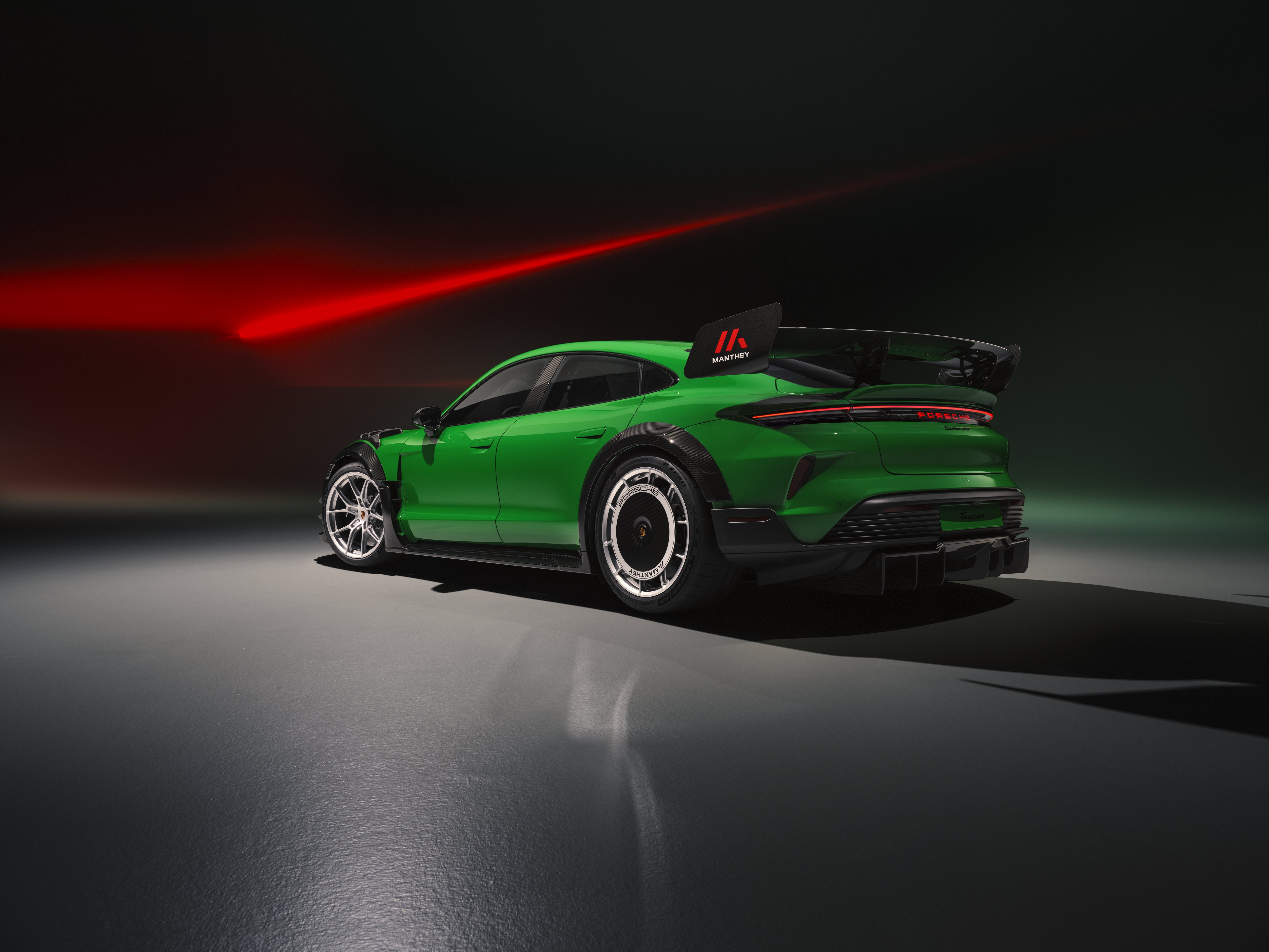 Taycan Turbo GT met Manthey Kit met retrofit