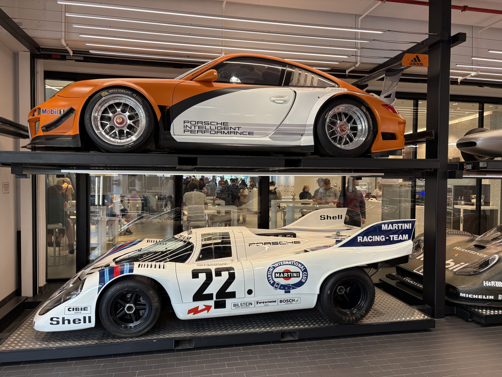 Porsche brengt eerbetoon aan zijn autosportverleden met speciale tentoonstelling, inclusief Nederlands tintje Porsche brengt eerbetoon aan zijn autosportverleden met speciale tentoonstelling, inclusief Nederlands tintje
