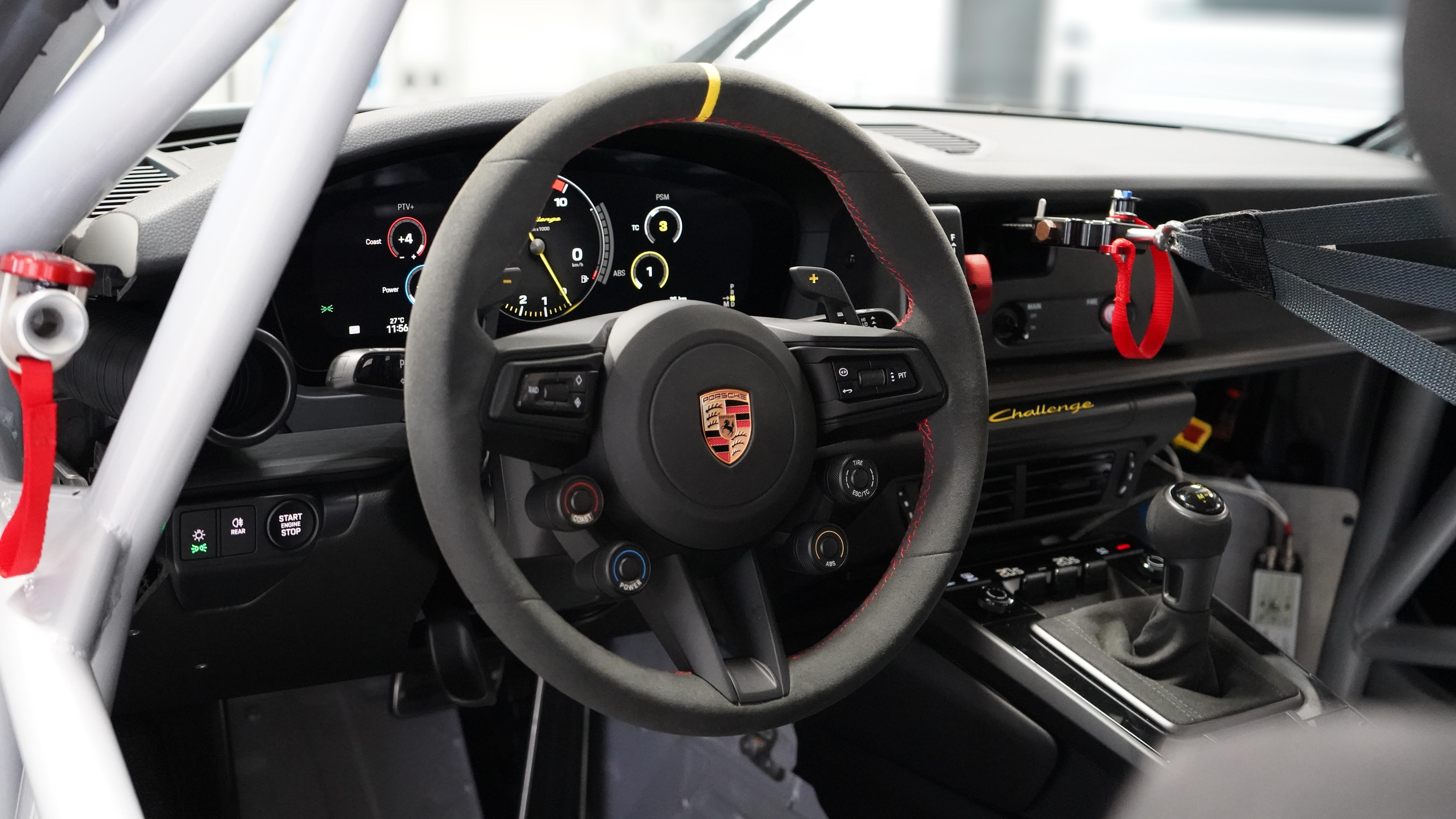 Porsche 911 Challenge: nieuwe instap in de racerij13