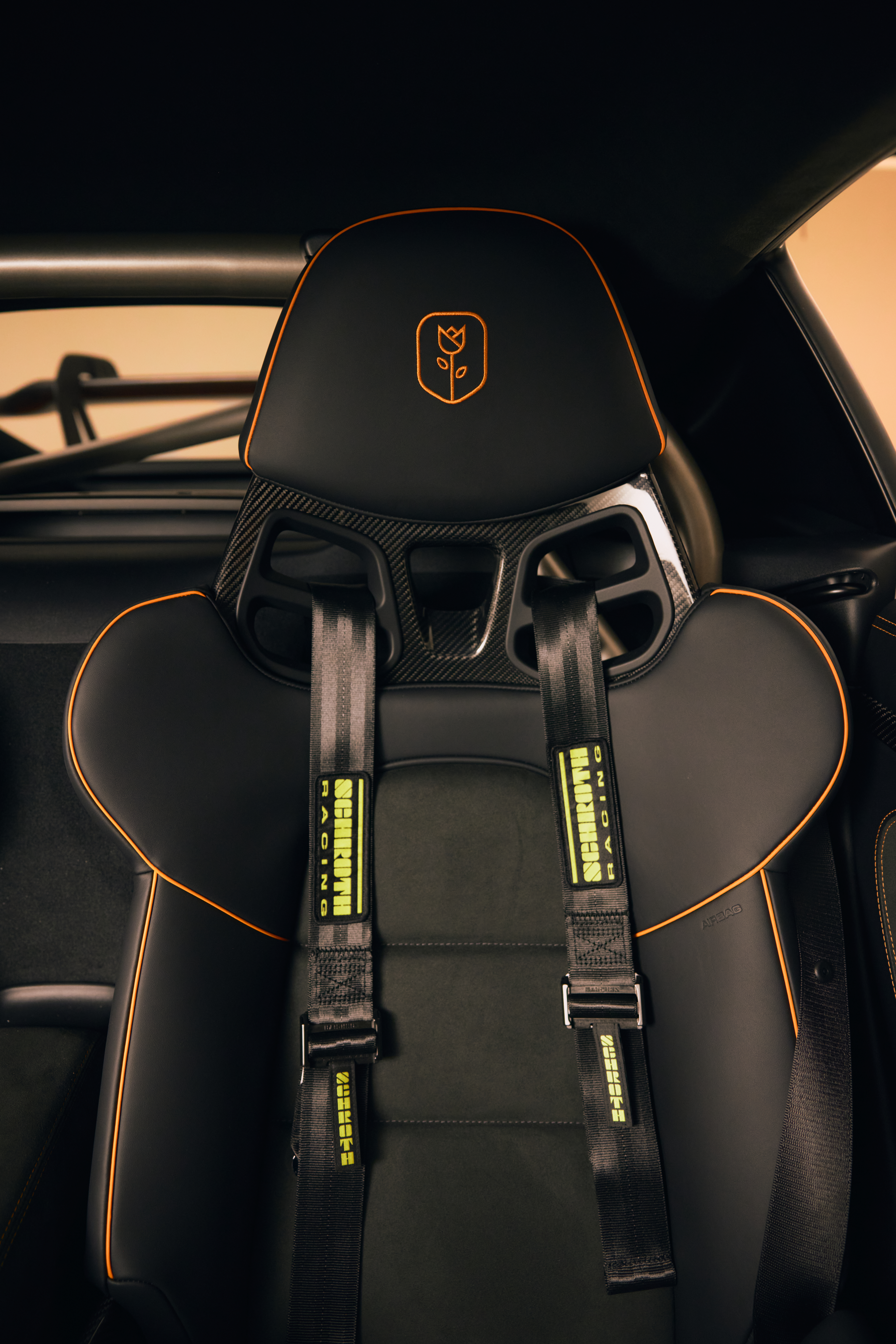 Unieke Porsche 718 Cayman GT4 RS met Manthey Kit voor Nederland