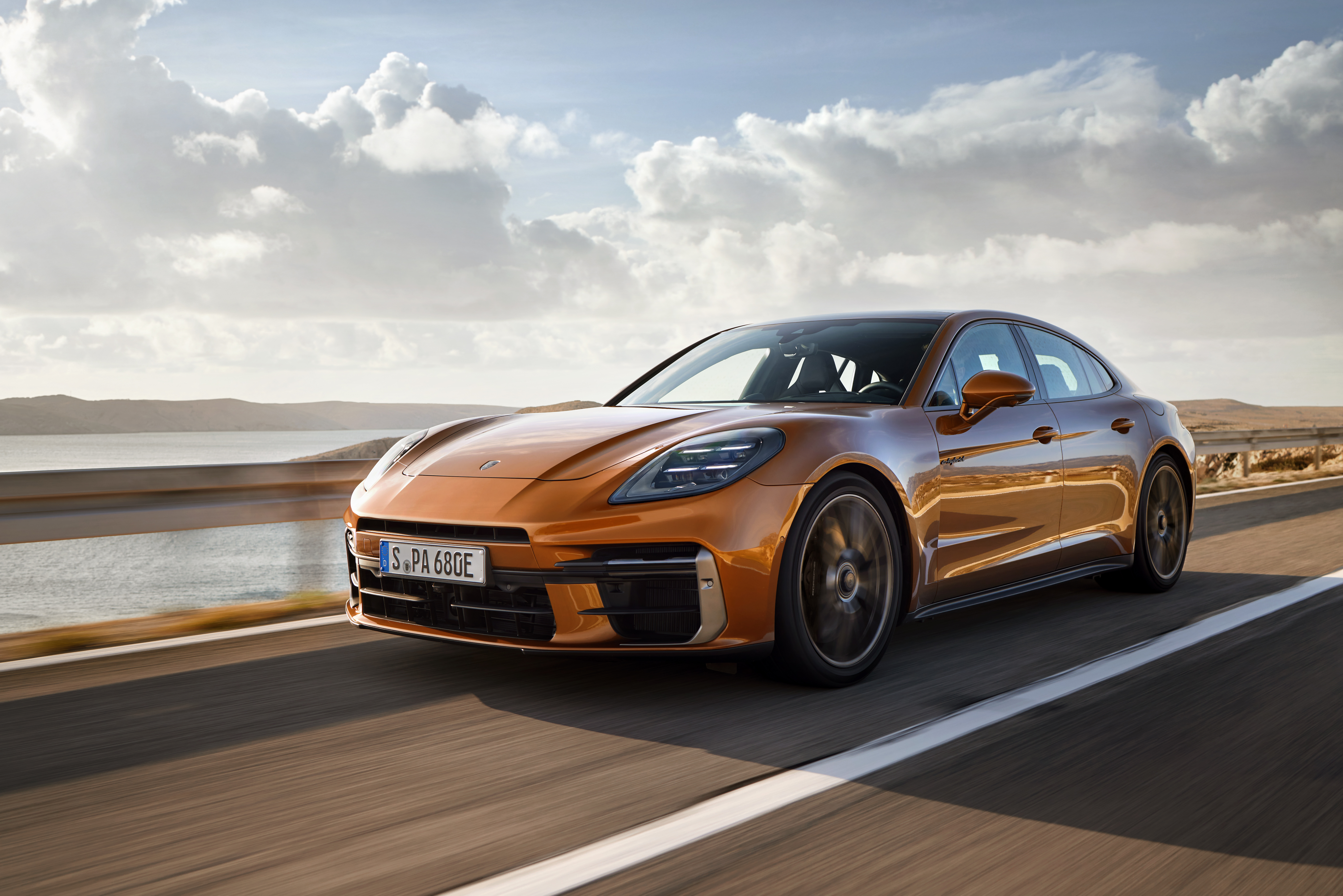 Porsche Panamera (1)
