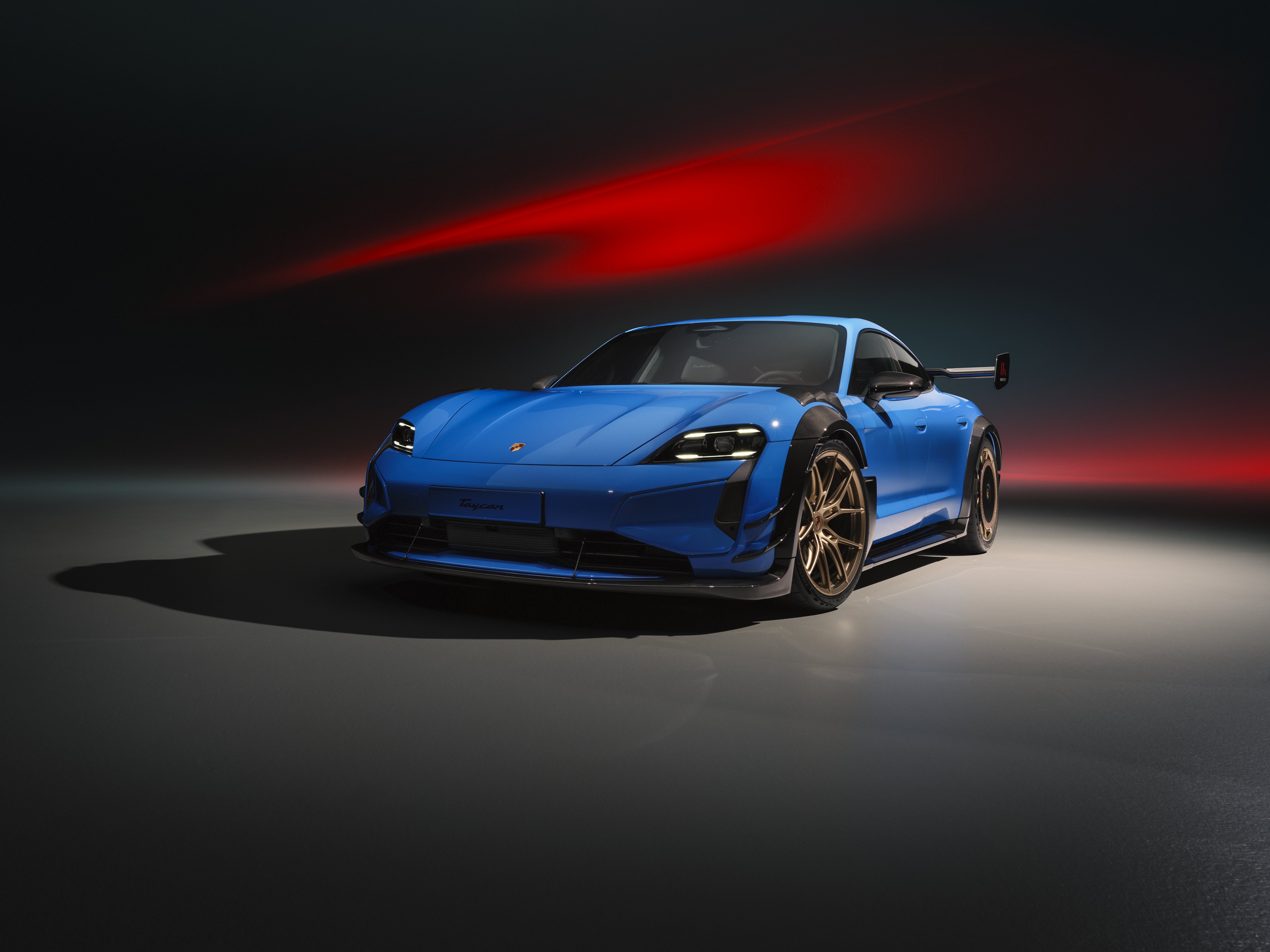 Porsche Taycan Turbo GT met Manthey Kit (5)