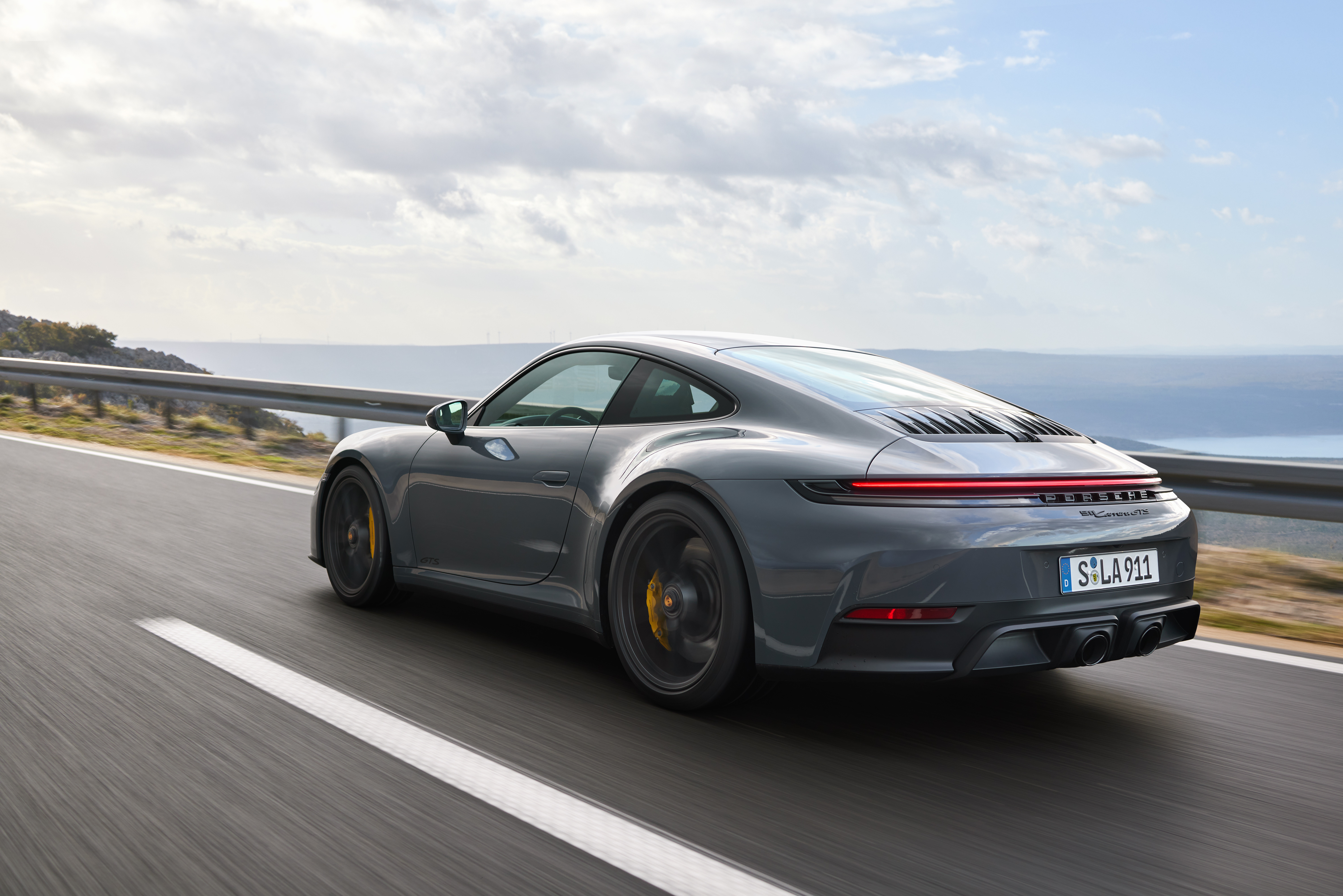 911 Carrera GTS (6)