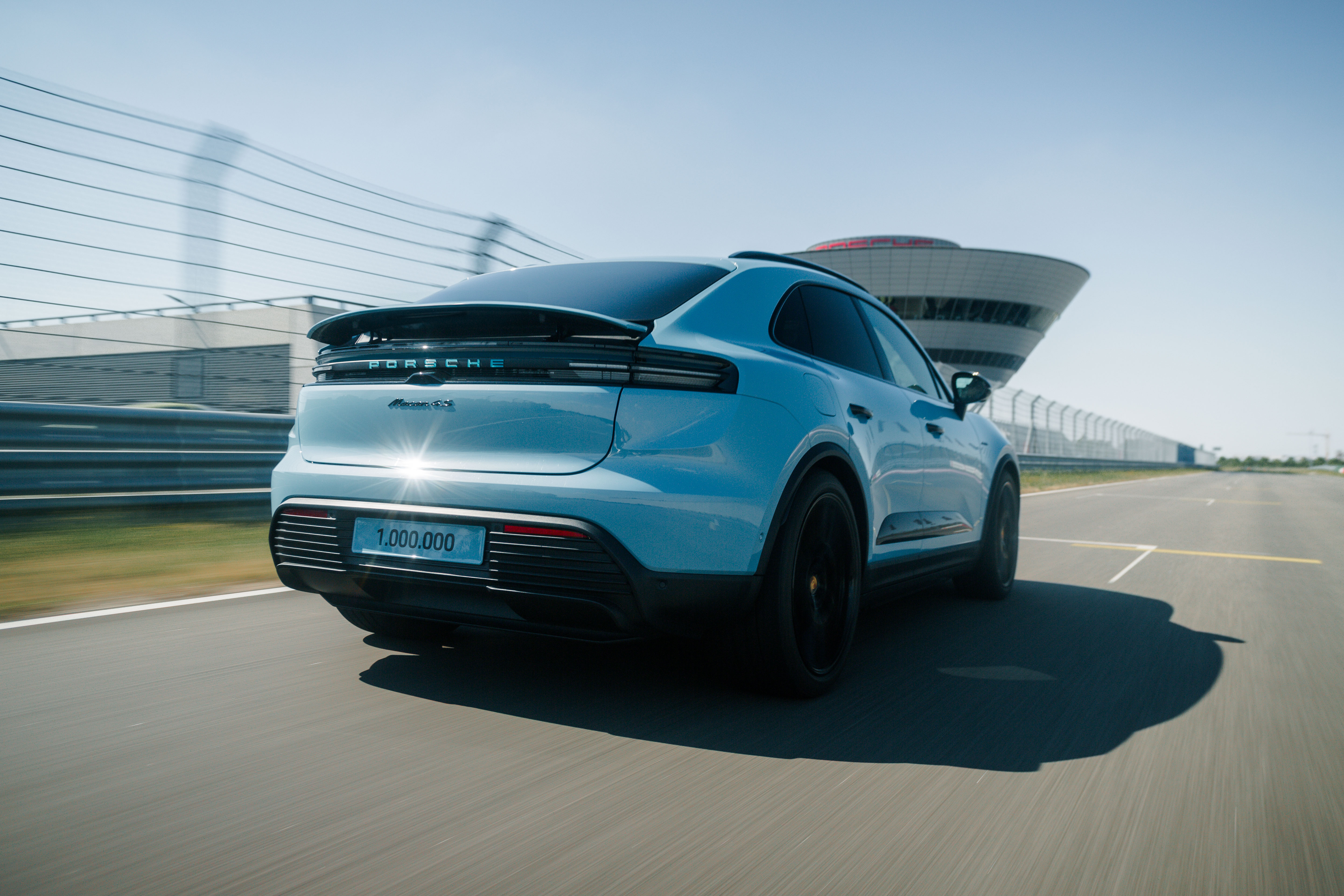 1 miljoenste Porsche Macan (10)