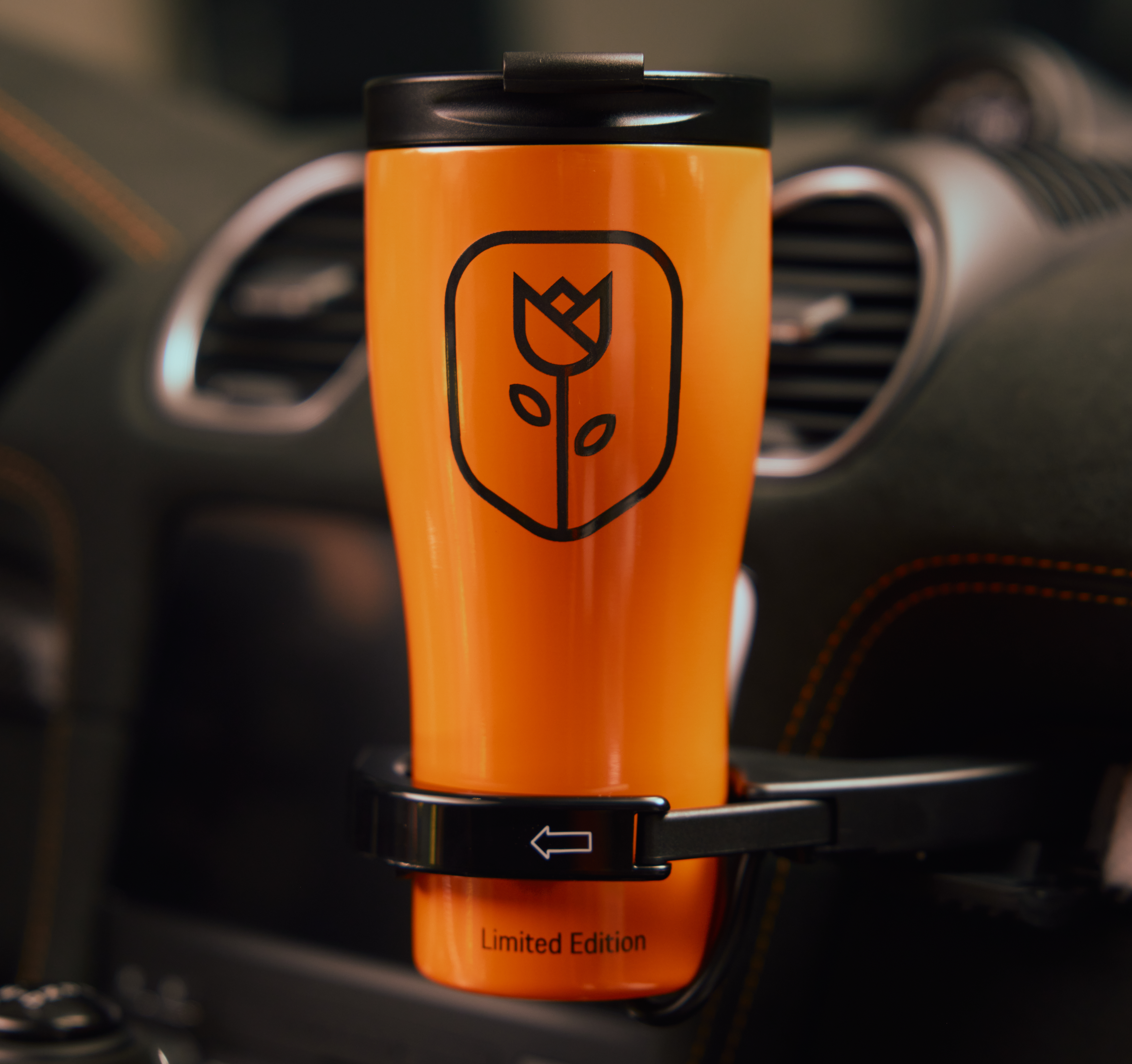 Unieke Porsche 718 Cayman GT4 RS met Manthey Kit voor Nederland