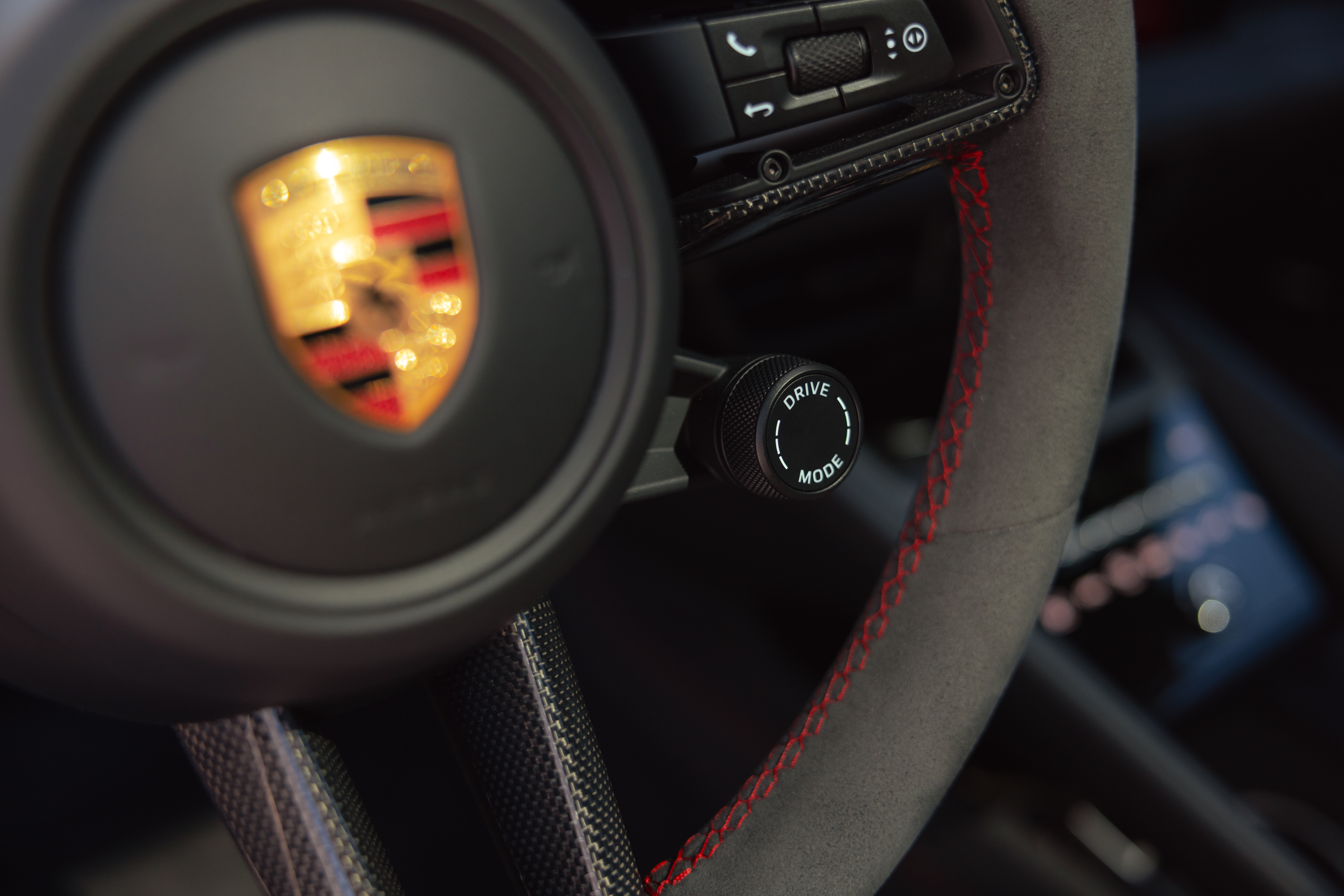 Elke bocht telt in de Porsche Macan GTS4