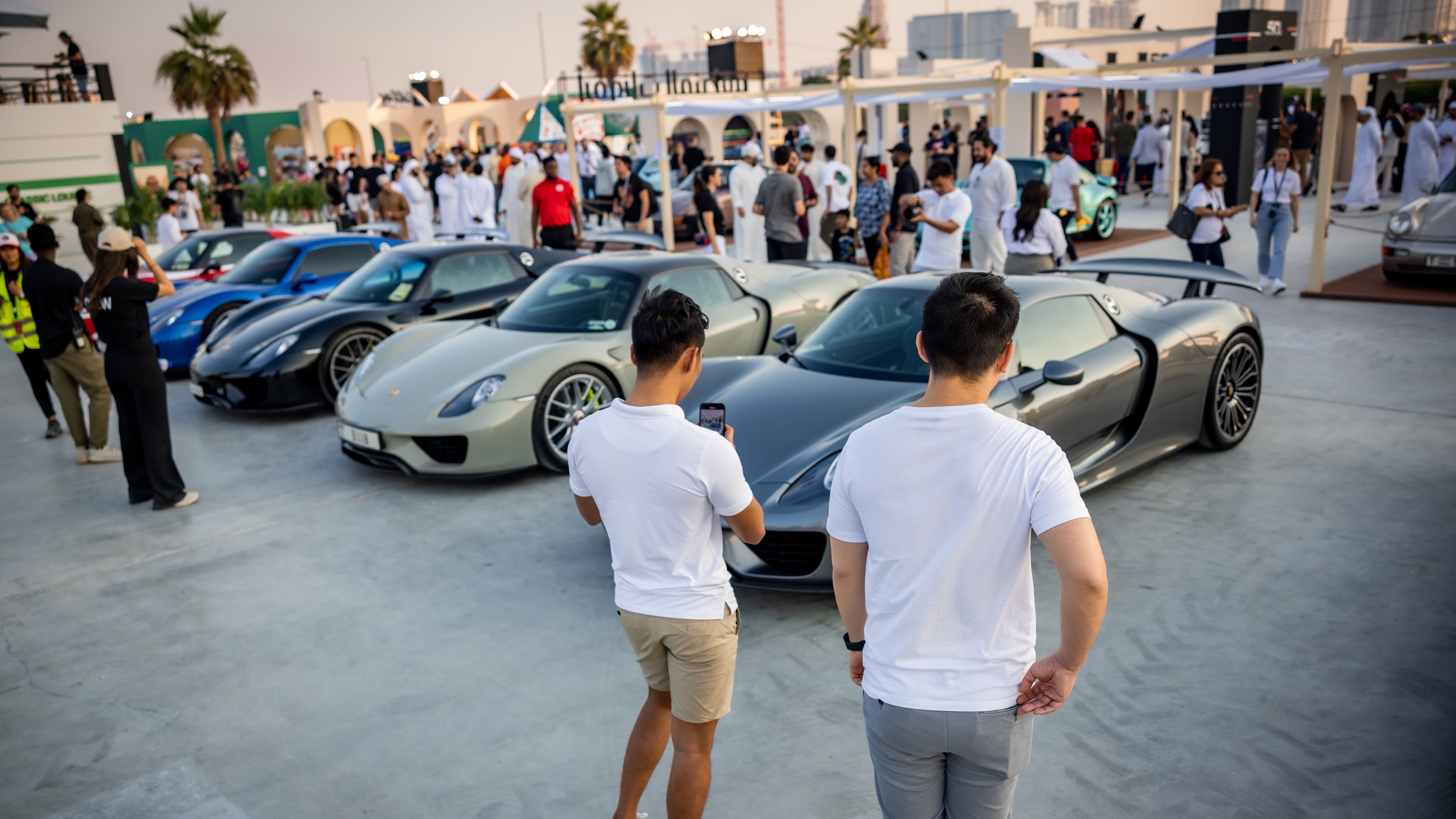 24 2022 Icons of Porsche