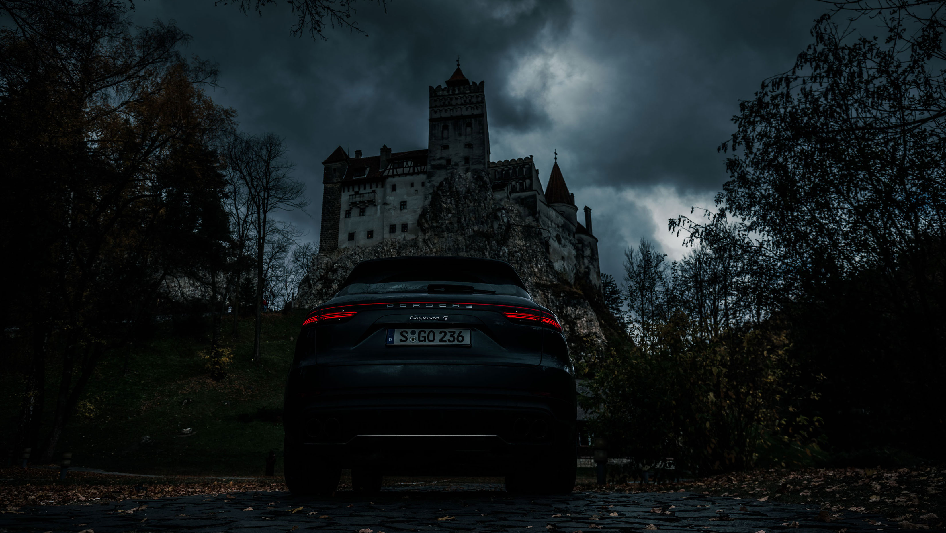 Porsche - Dracula’s Trail -5
