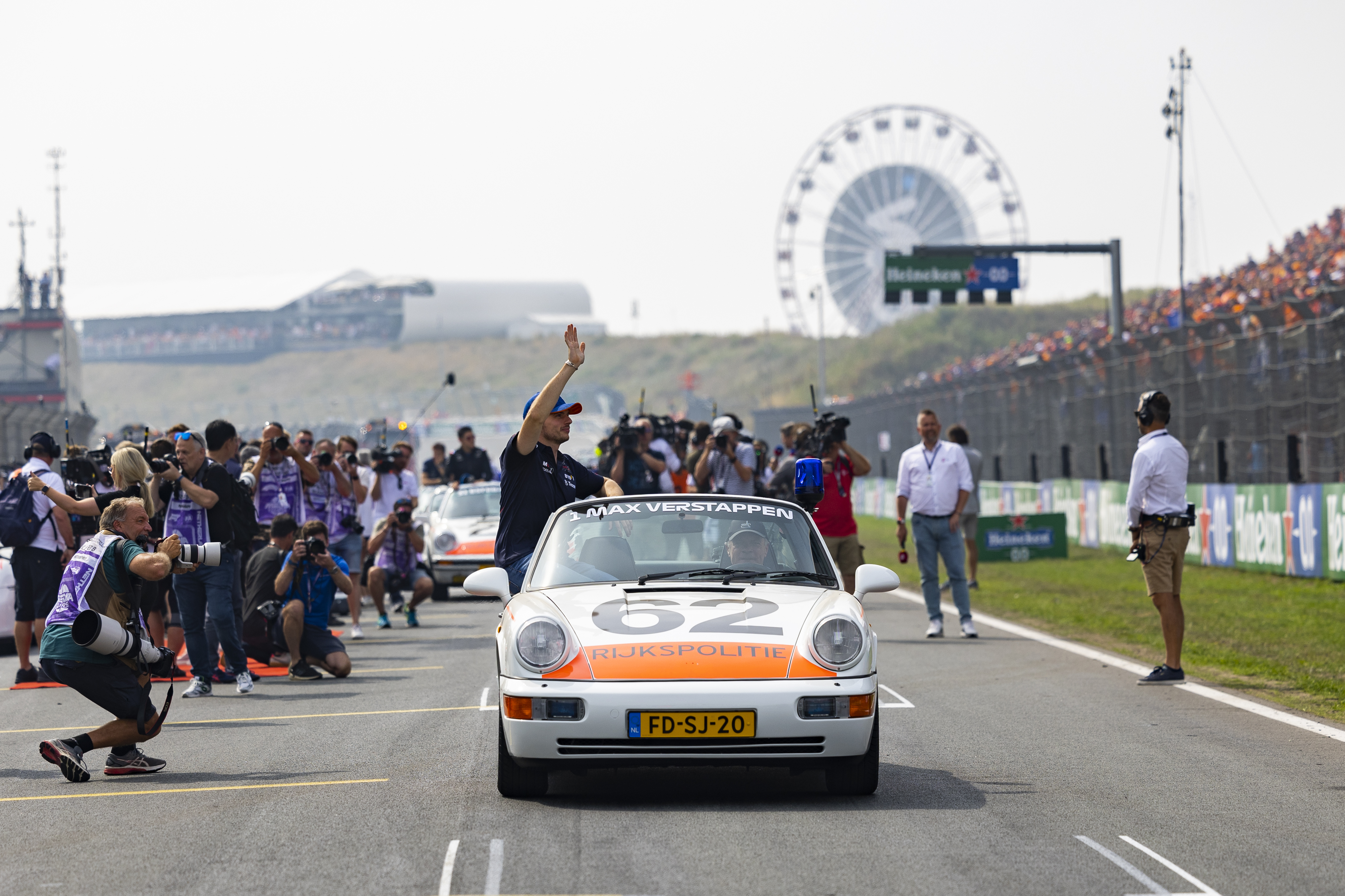 Porsche Parade Formula 1 Heineken Dutch Grand Prix 2022 -1