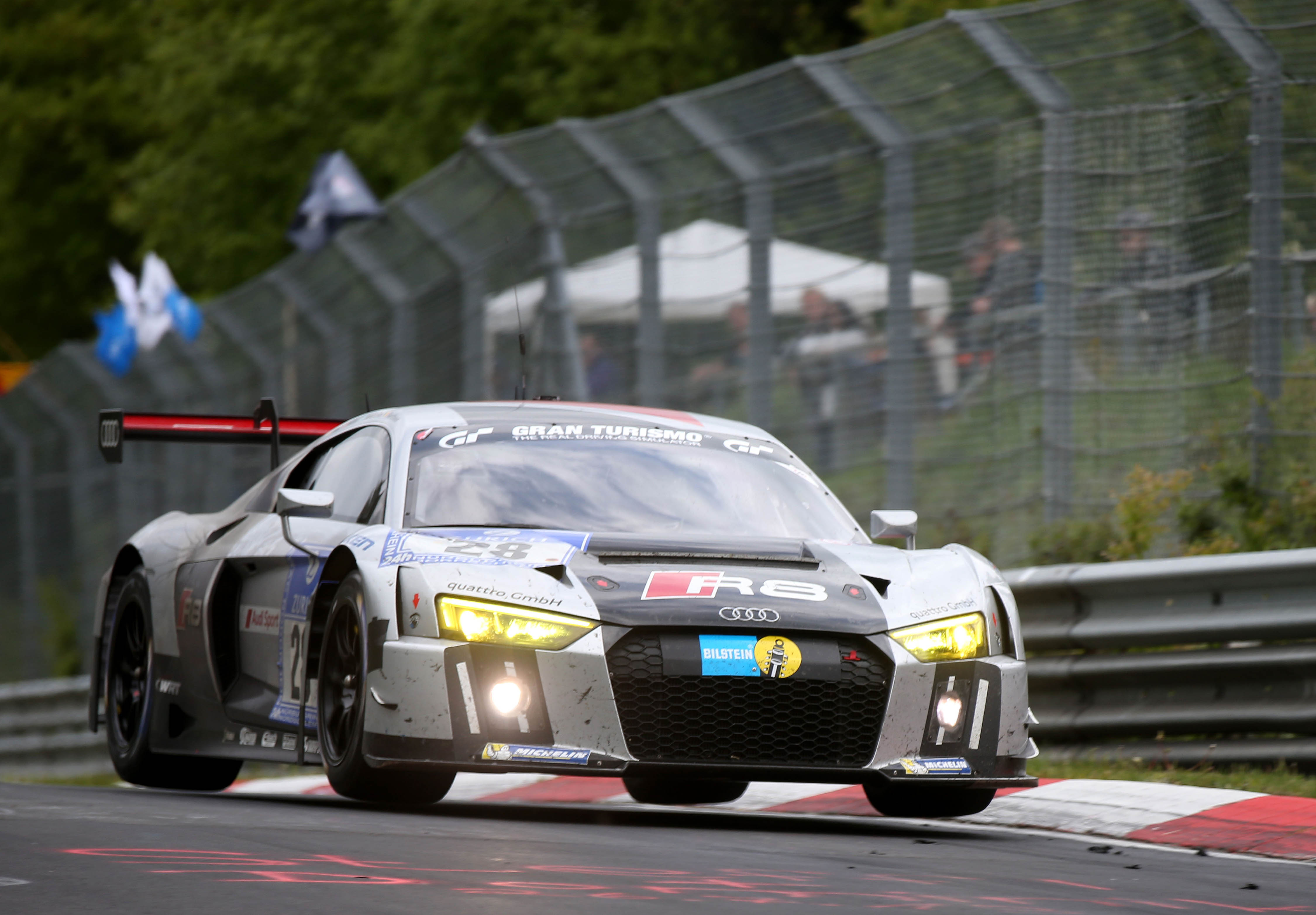 Nieuwe Audi R8 LMS wint 24-uursrace Nürburgring