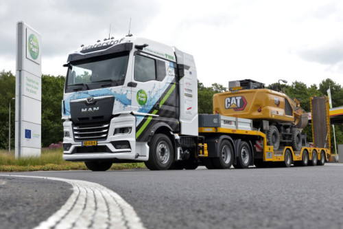 MAN hTGX 6x2-trekker voor Green Planet