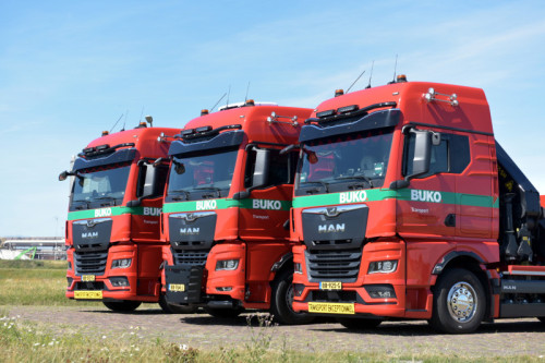 Optimale inzetbaarheid en maximaal comfort: drie MAN TGX autolaadkranen voor BUKO Transport