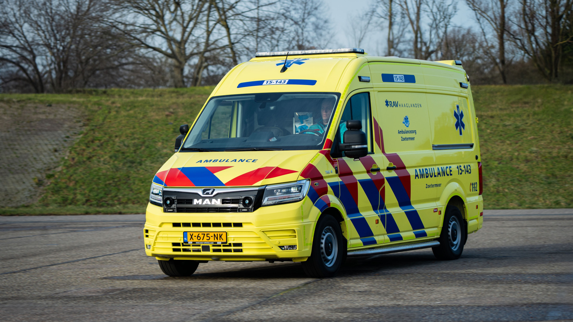 Miniature Man TGE L2H2 Gifa Ambulance de Réanimation SAMU