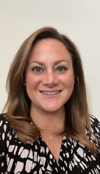 Katie Logan Headshot 2022