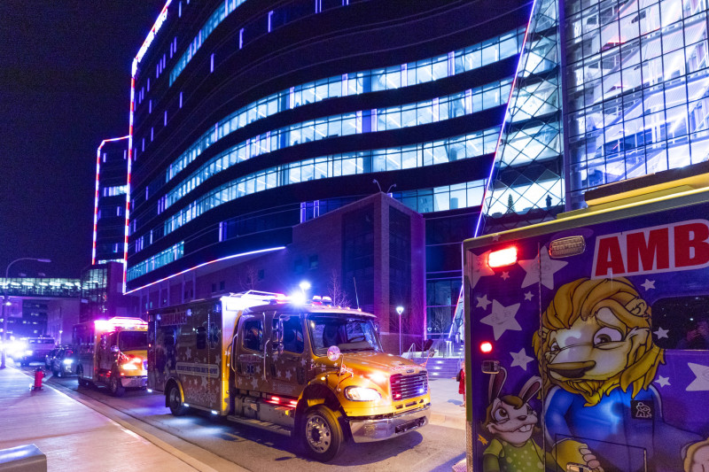 KCTV 5 First responders brighten kids' nights with Parade of Lights
