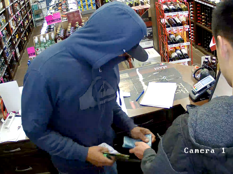 Police ask for help to identify robbery suspect