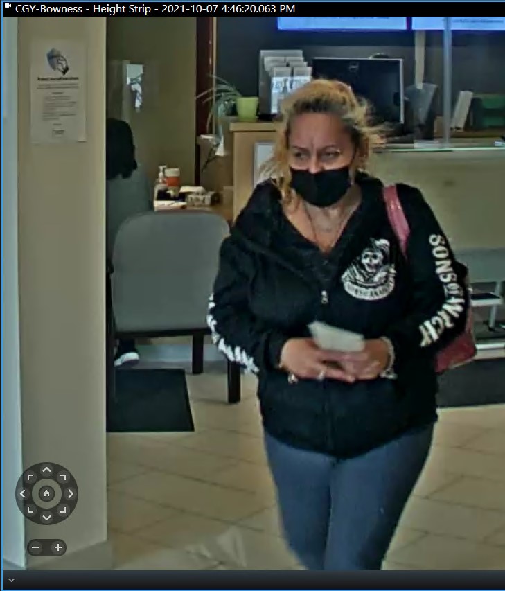Police look to identify Edgemont break and enter suspects