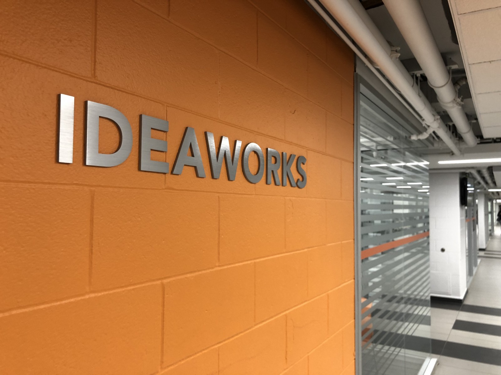 IDEAWORKS_Sign