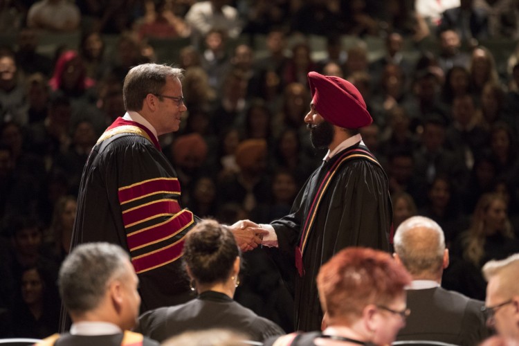 18_06_20_Ron_McKerlie_Stage_Rear_Convocation_Mohawk_College_3