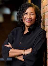 Portrait of a smiling woman