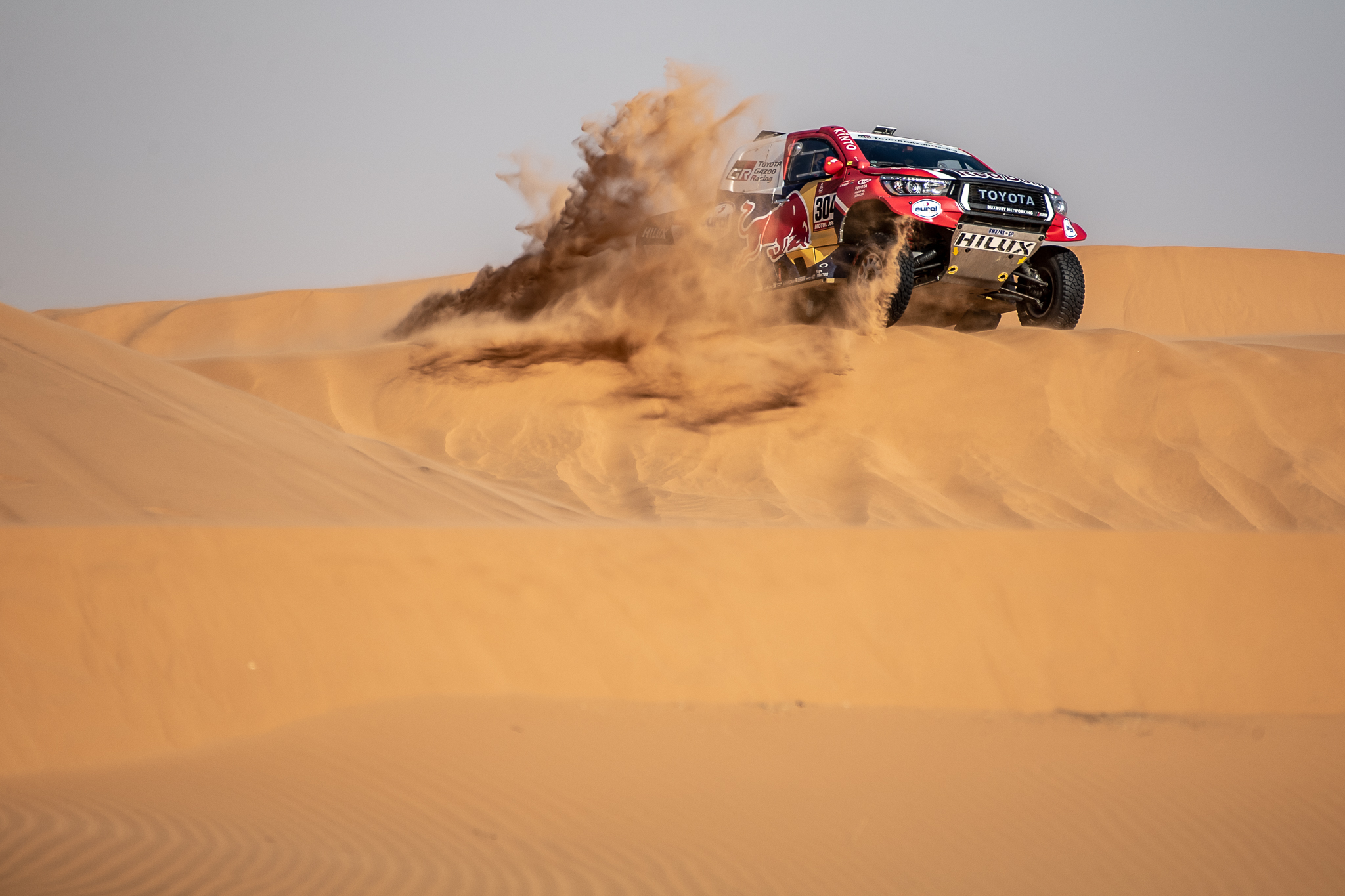 All four TOYOTA GAZOO Racing crews complete longest stage of Dakar 2020