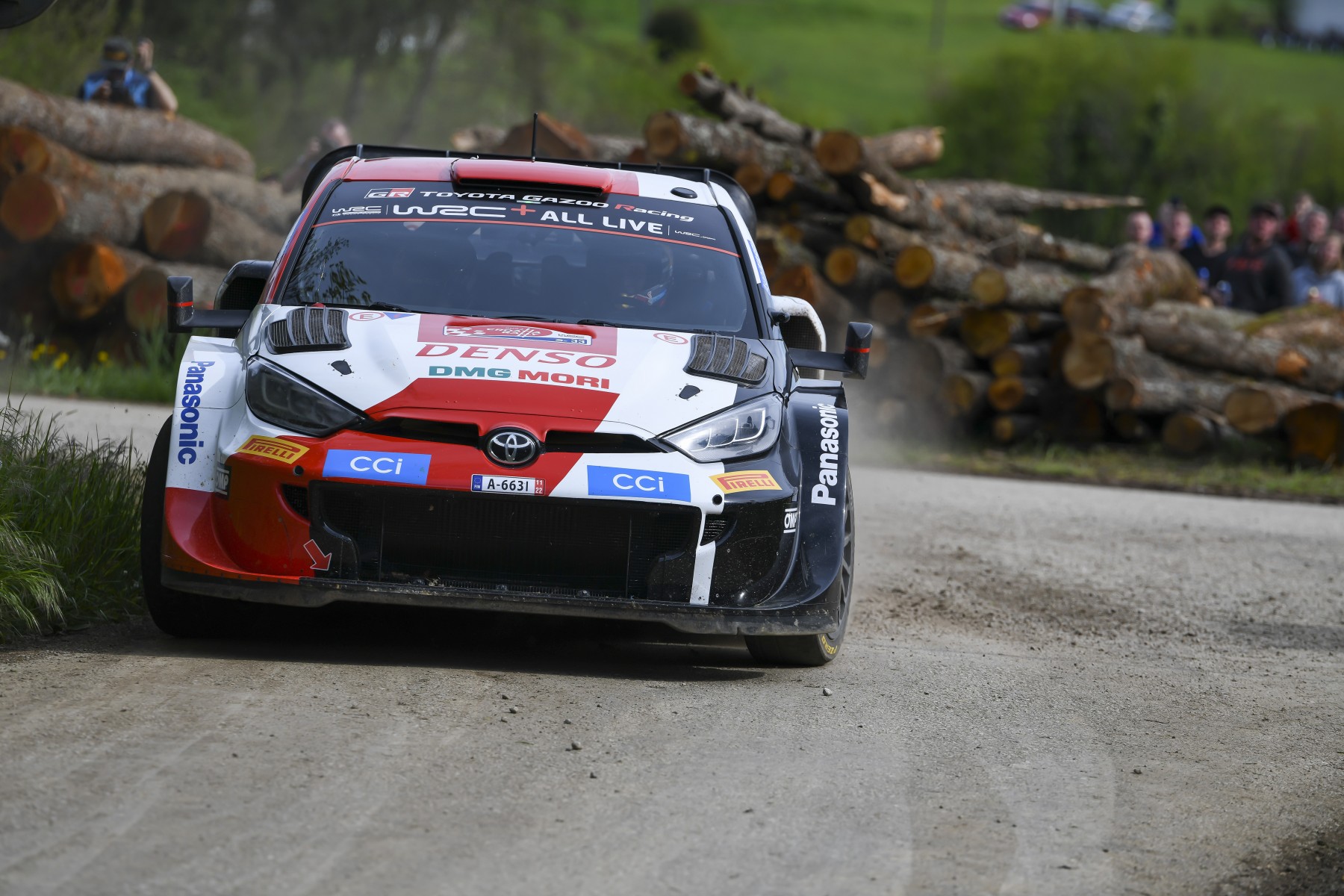 Car 33 (Elfyn Evans, Scott Martin)