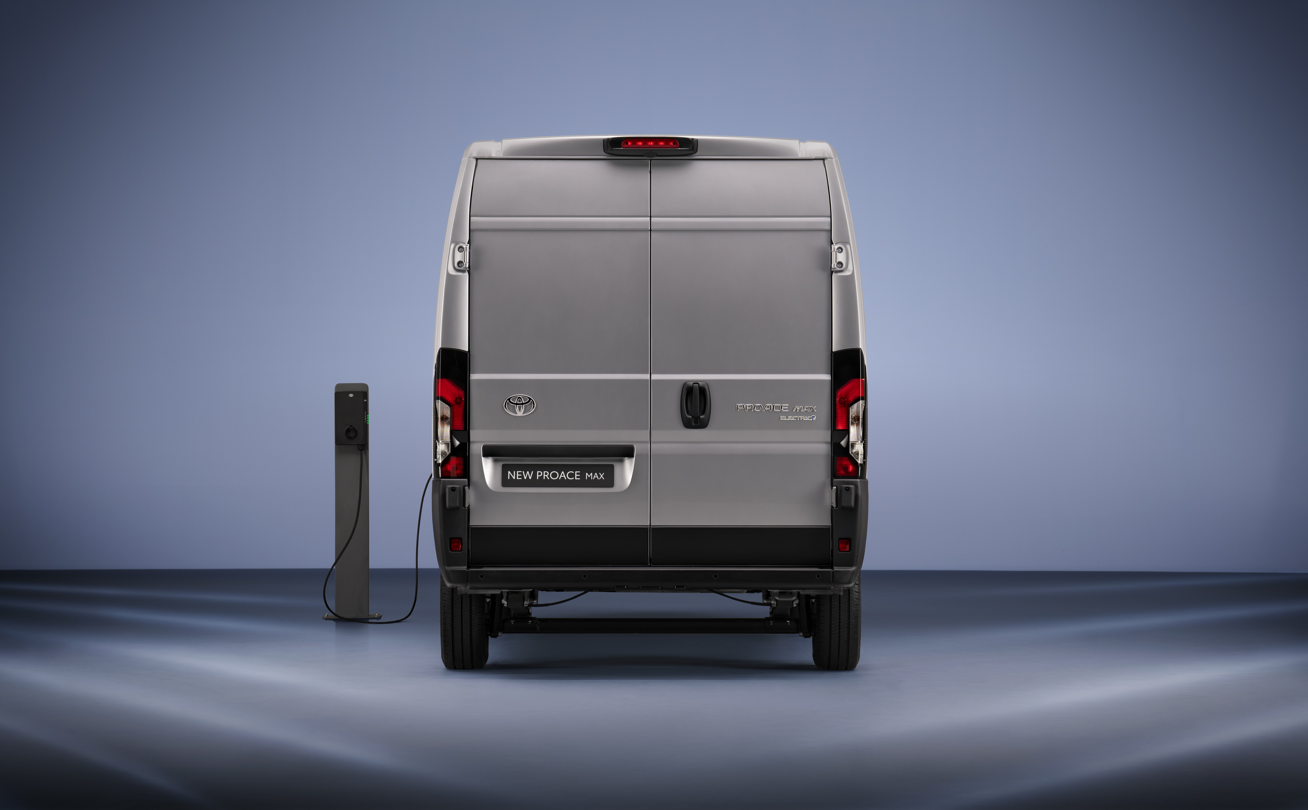 New Toyota PROACE MAX Completes a Full and Electrified Toyota