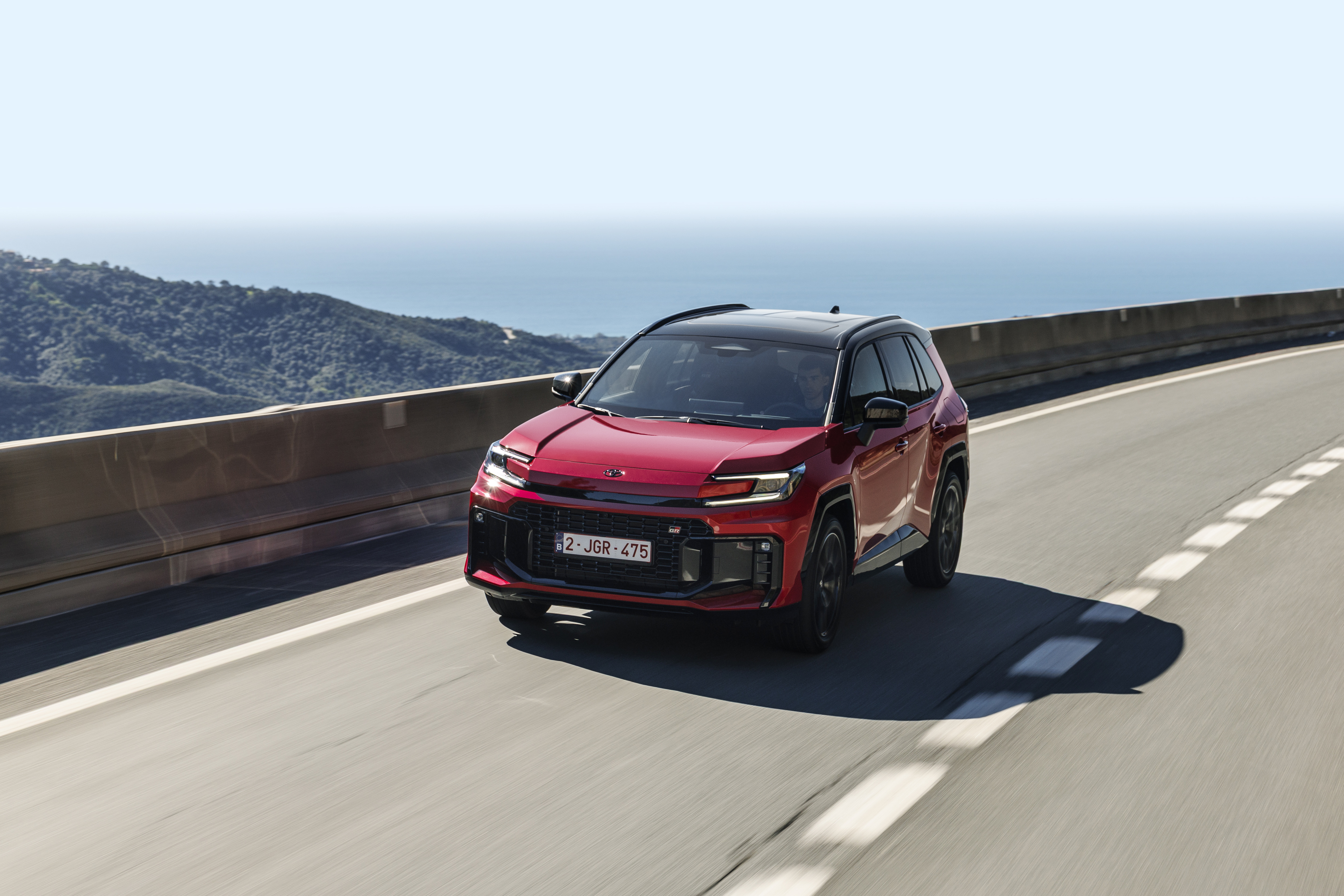 Nouveau Toyota RAV4 : une identité affirmée, portée par des ...