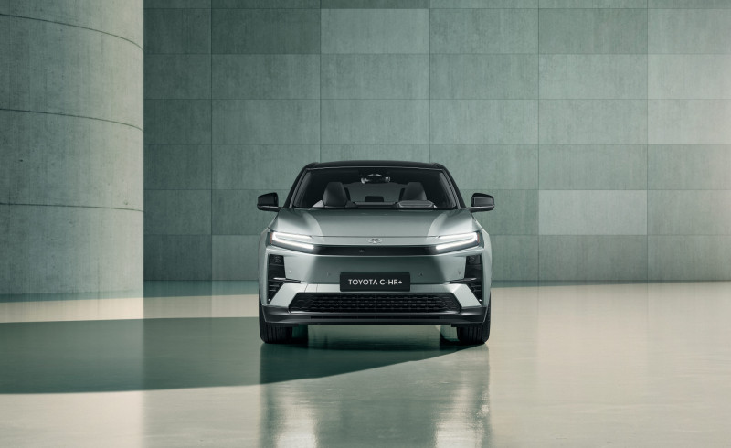 800_2025toyotac-hr03.jpg?10000