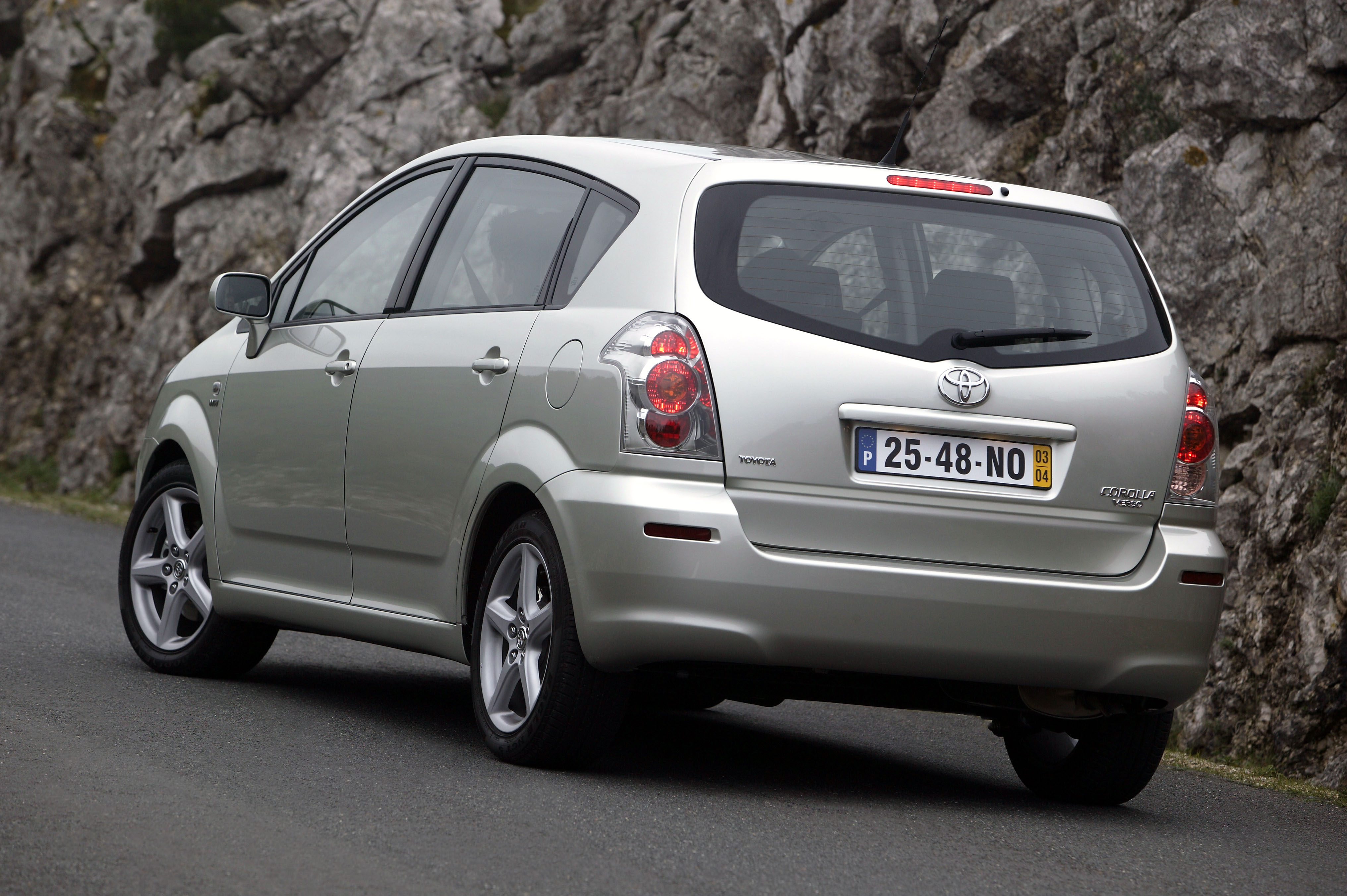 2005 Corolla Verso