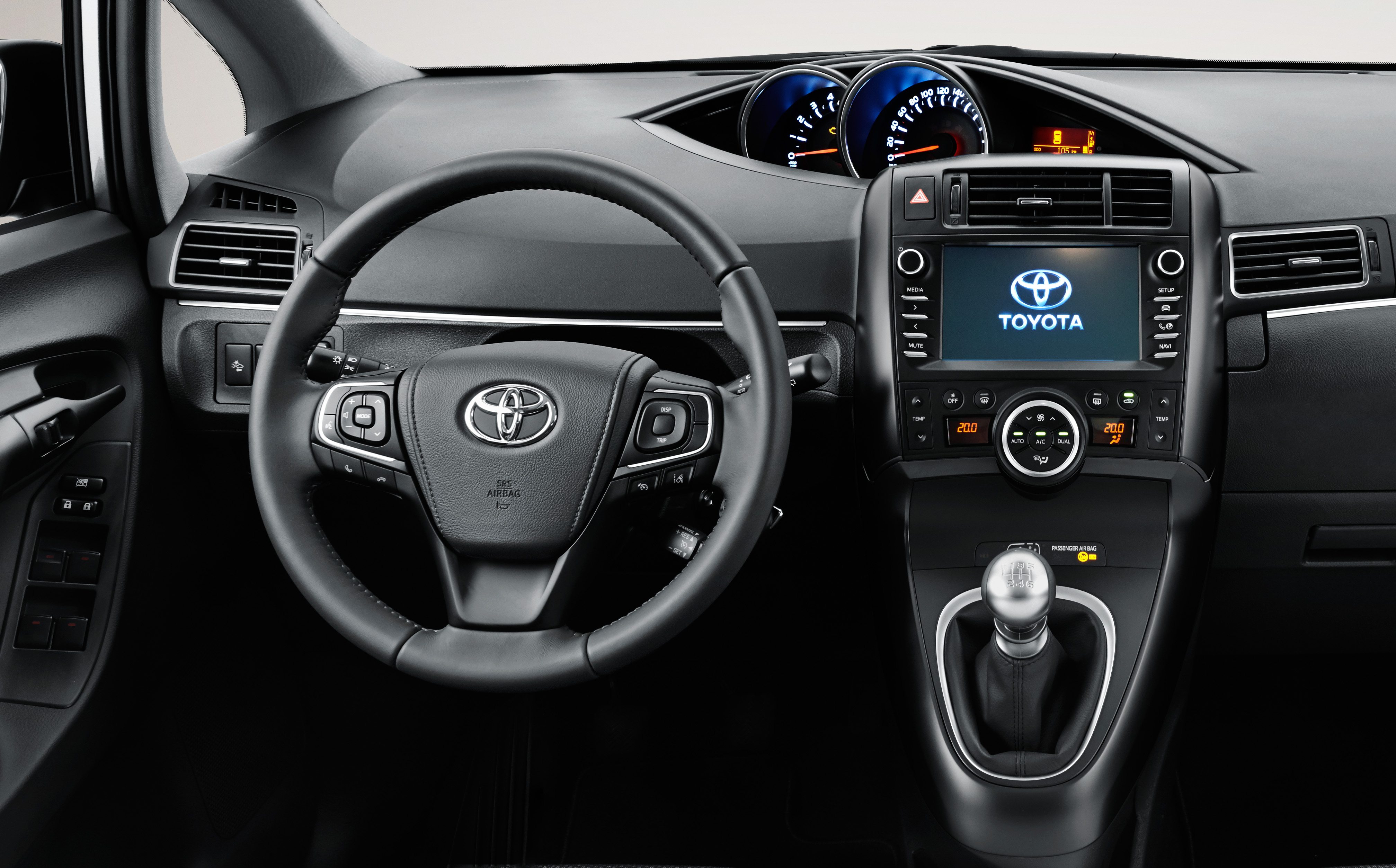 2016 Verso introduces Toyota Safety Sense, an upgraded interior, newly