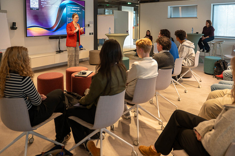 Fontys Junior Academy bij Bechtle -0358