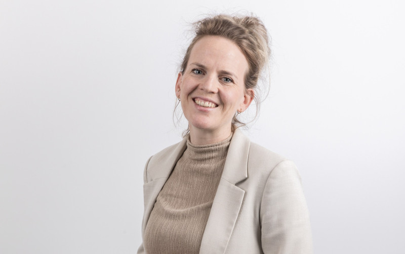 Marielle Stevens liggend