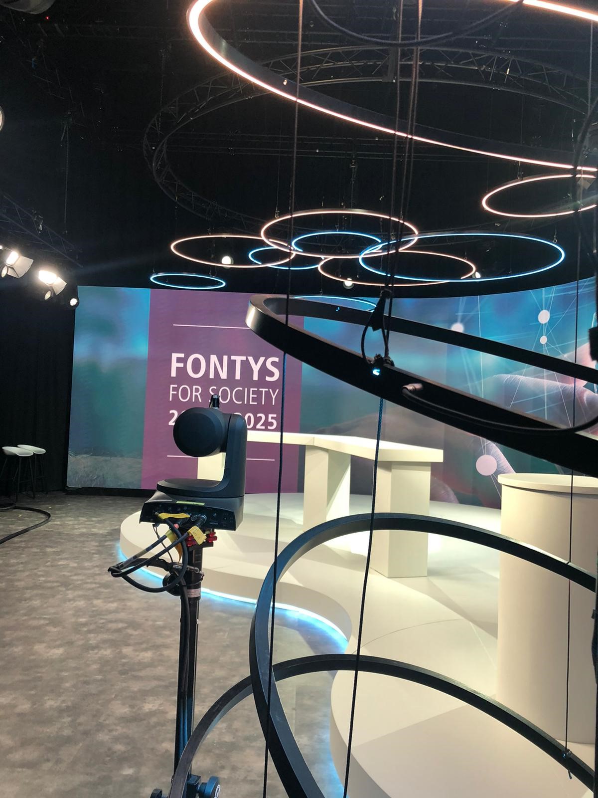 Fontys For Society 2025 Gepresenteerd Tijdens Nieuwjaarsontmoeting Fontys For Society 2025 Gepresenteerd Tijdens Nieuwjaarsontmoeting