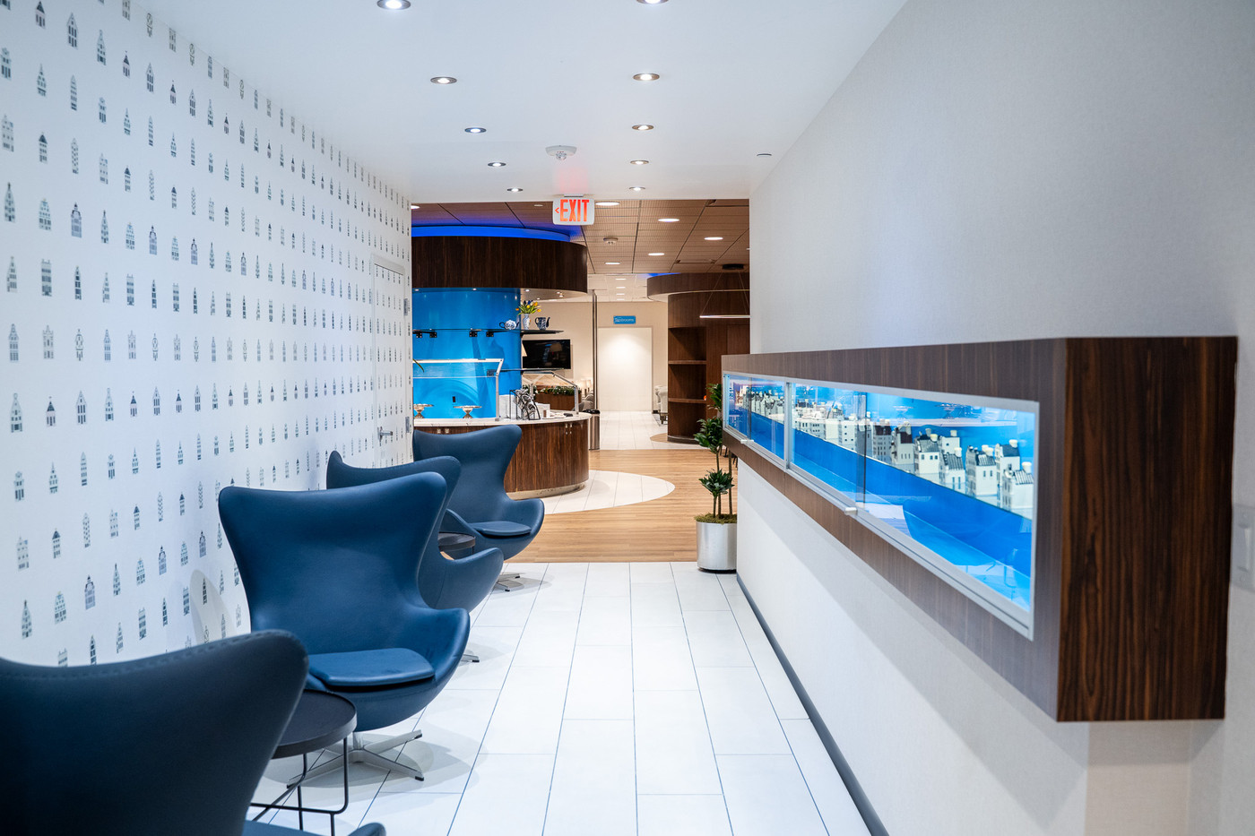 Crown Lounge 2