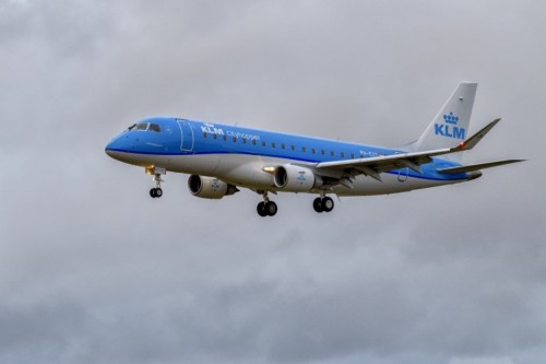 NL Schiphol Embraer