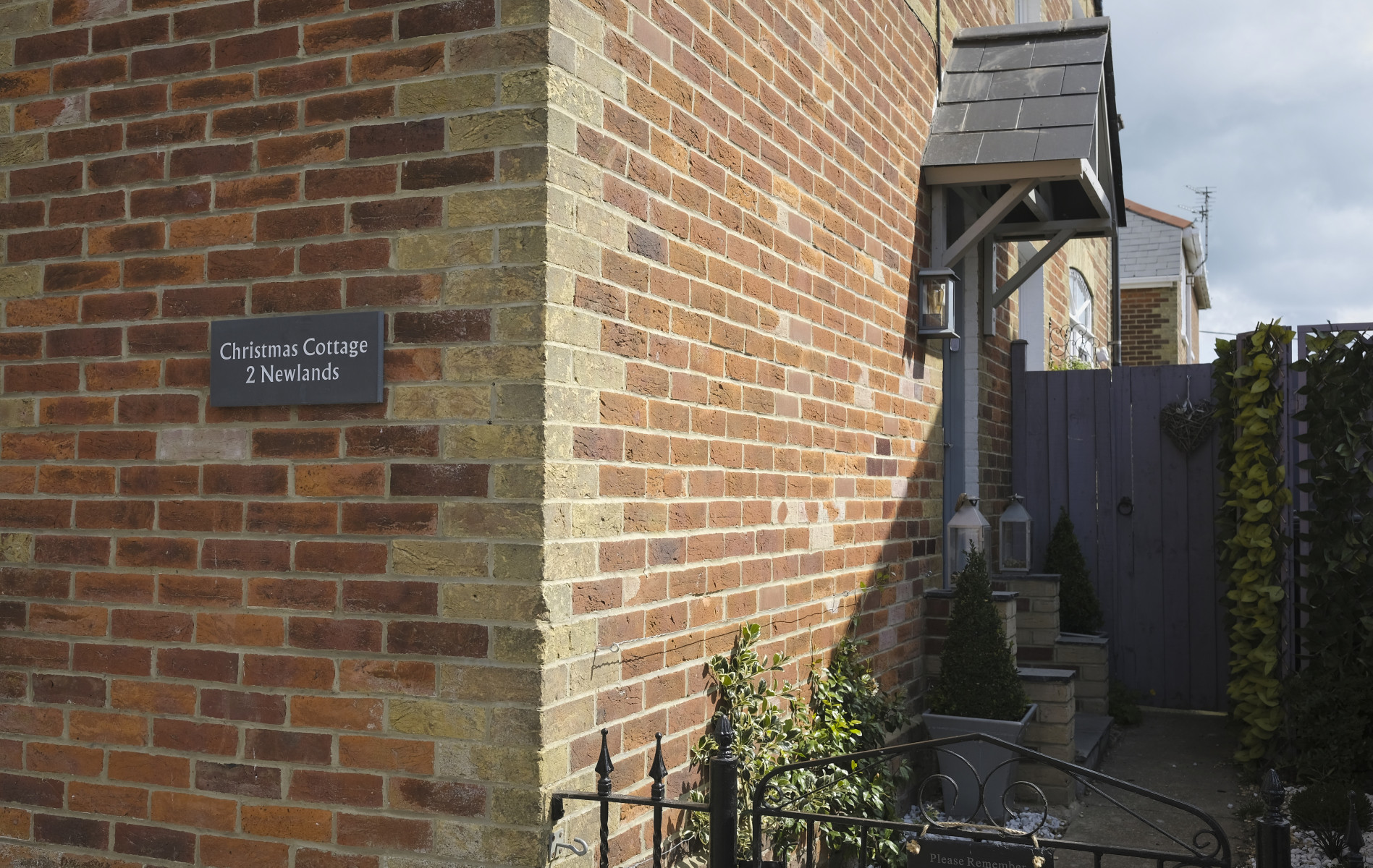 E.ON launches offer of free cavity wall insulation as part of the Great British  Insulation Scheme