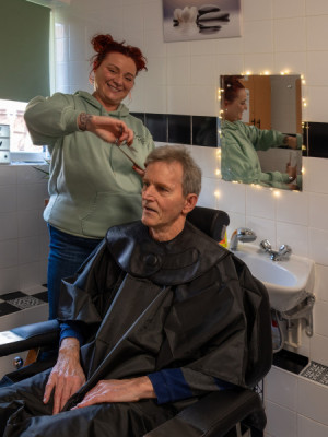 First client at Gliz and Glam