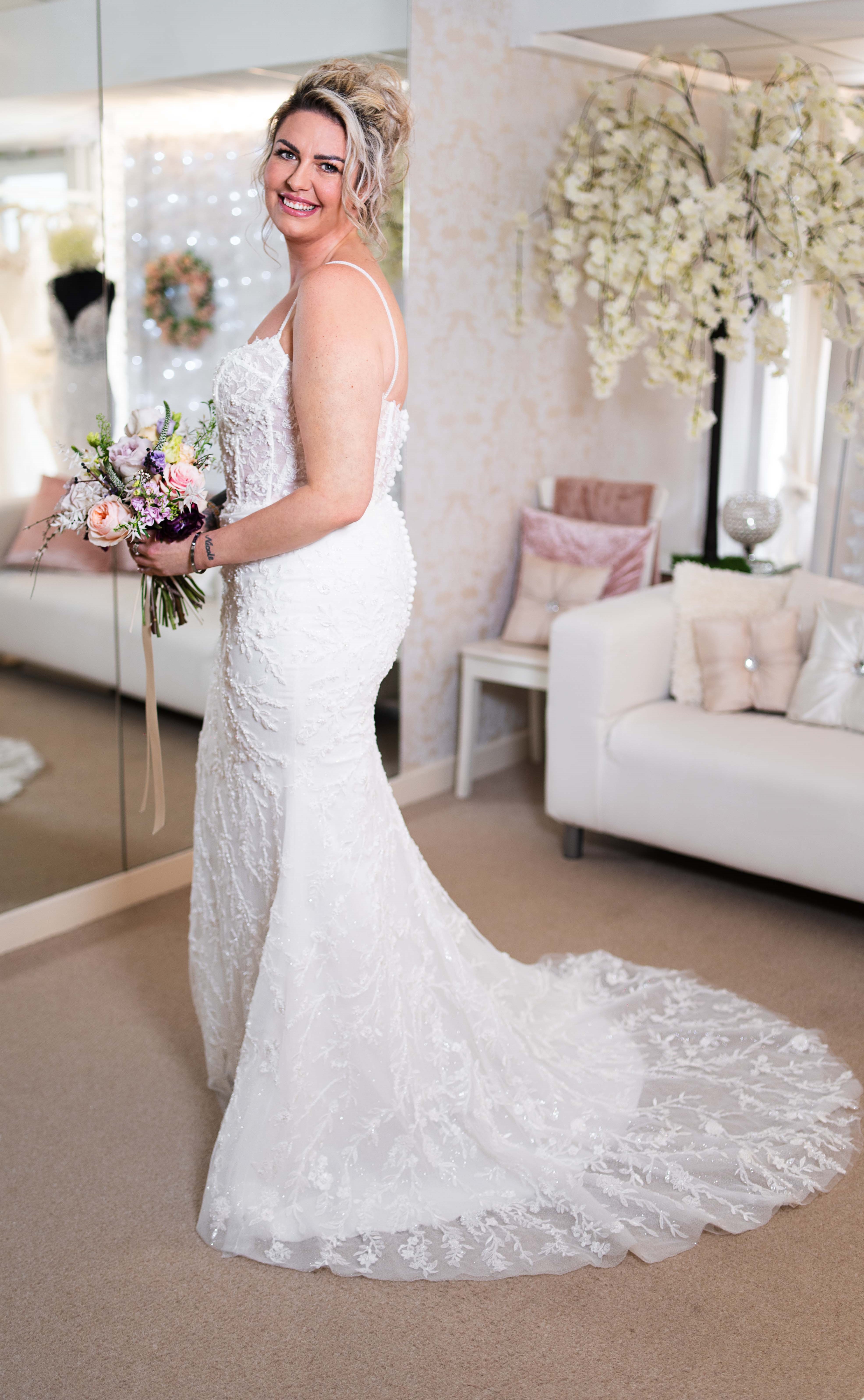 Toni Calland Toni finds dream dress after losing 6½st