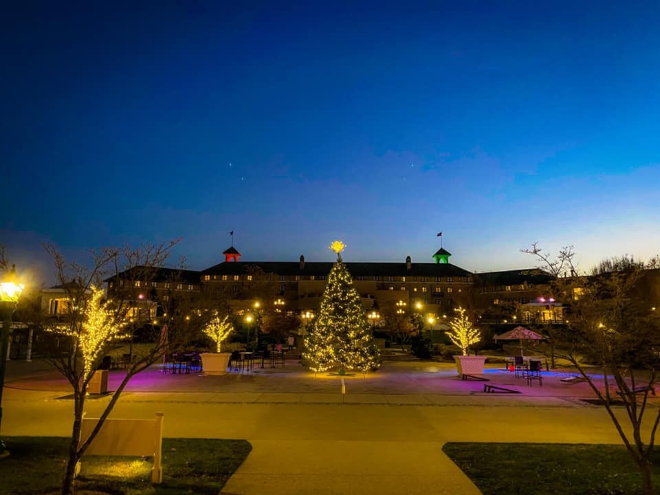 Holiday Decorations At The Official Resorts of Hersheypark