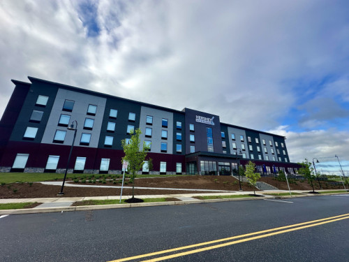Hershey Inn & Suites Spring Guide 2026