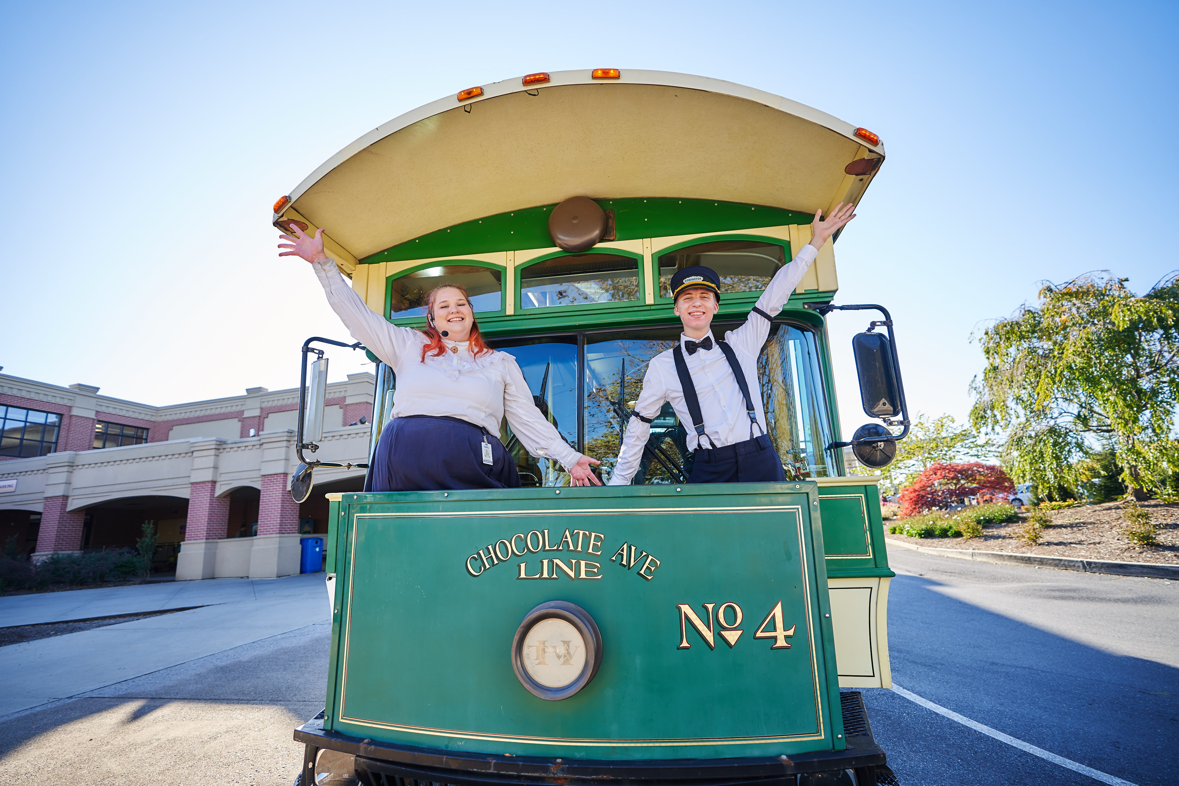 Hershey Halloween Parade: The Ultimate Guide For First Timers - f6s4u66