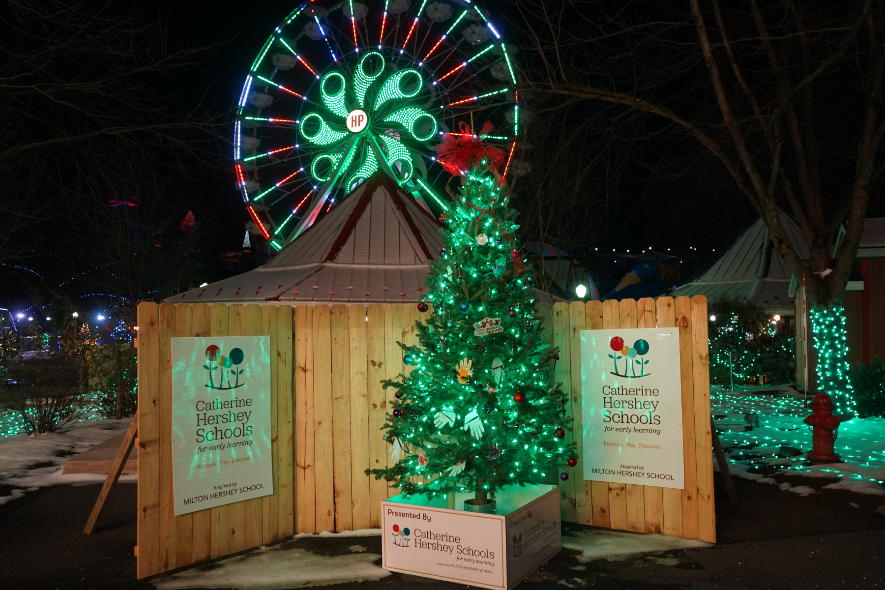 TREEville Trail Guide at Hersheypark Christmas Candylane