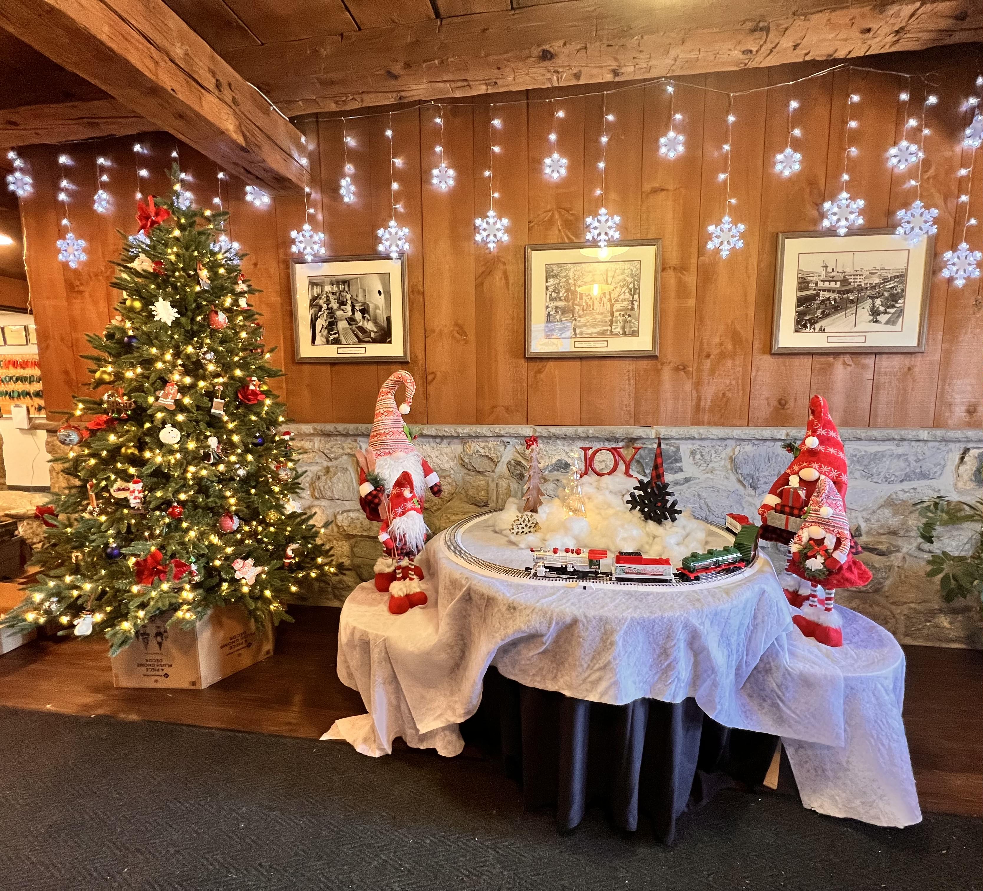 National Christmas Tree Day Hershey, PA 2022