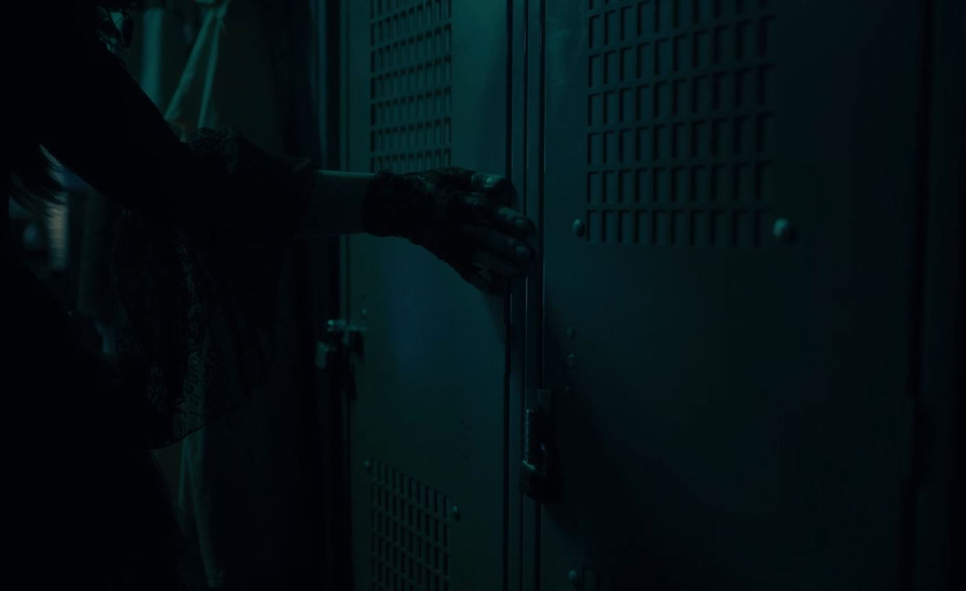 Dark Nights Behind The Haunt The Descent